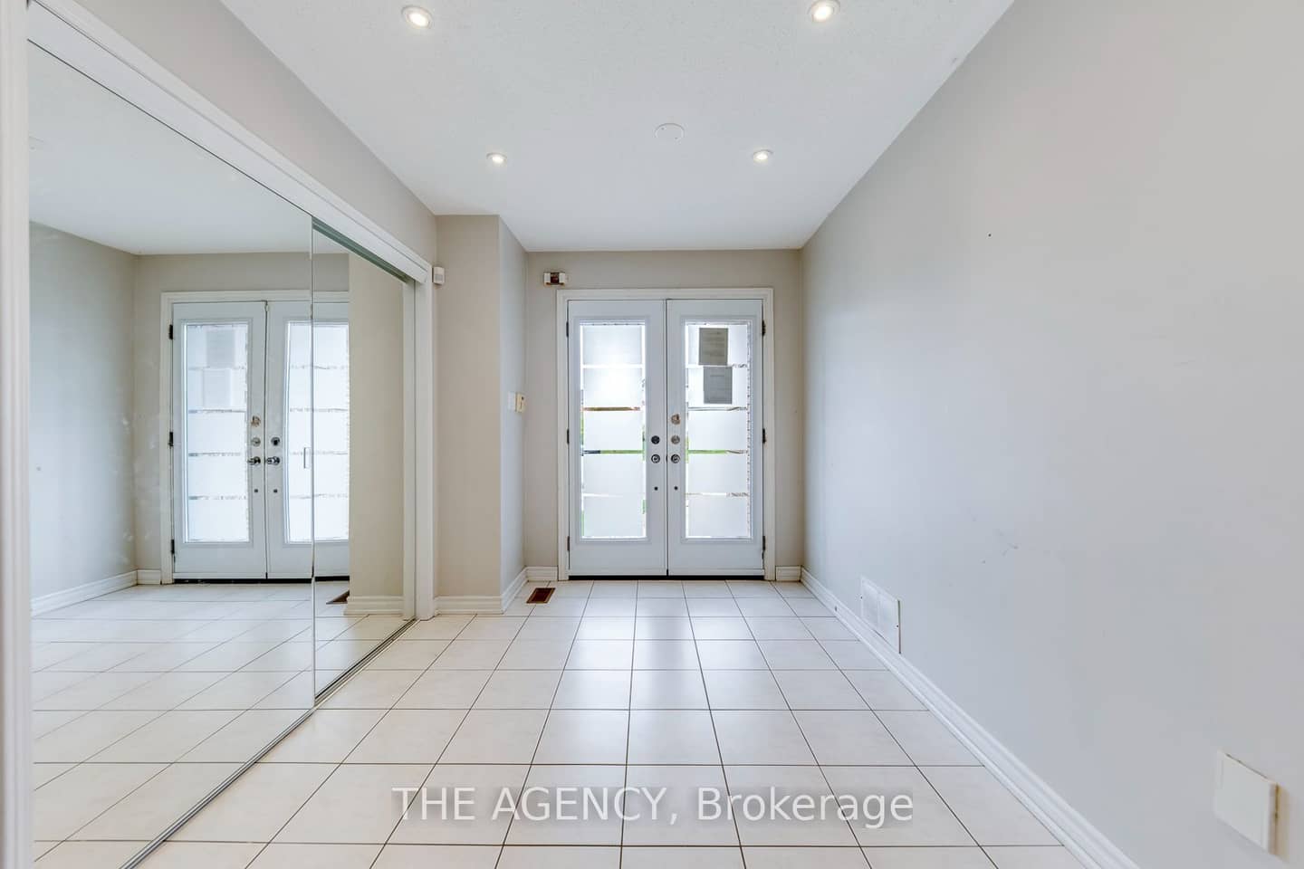 45 Palomino Place, Whitby, ON L1R 2V5