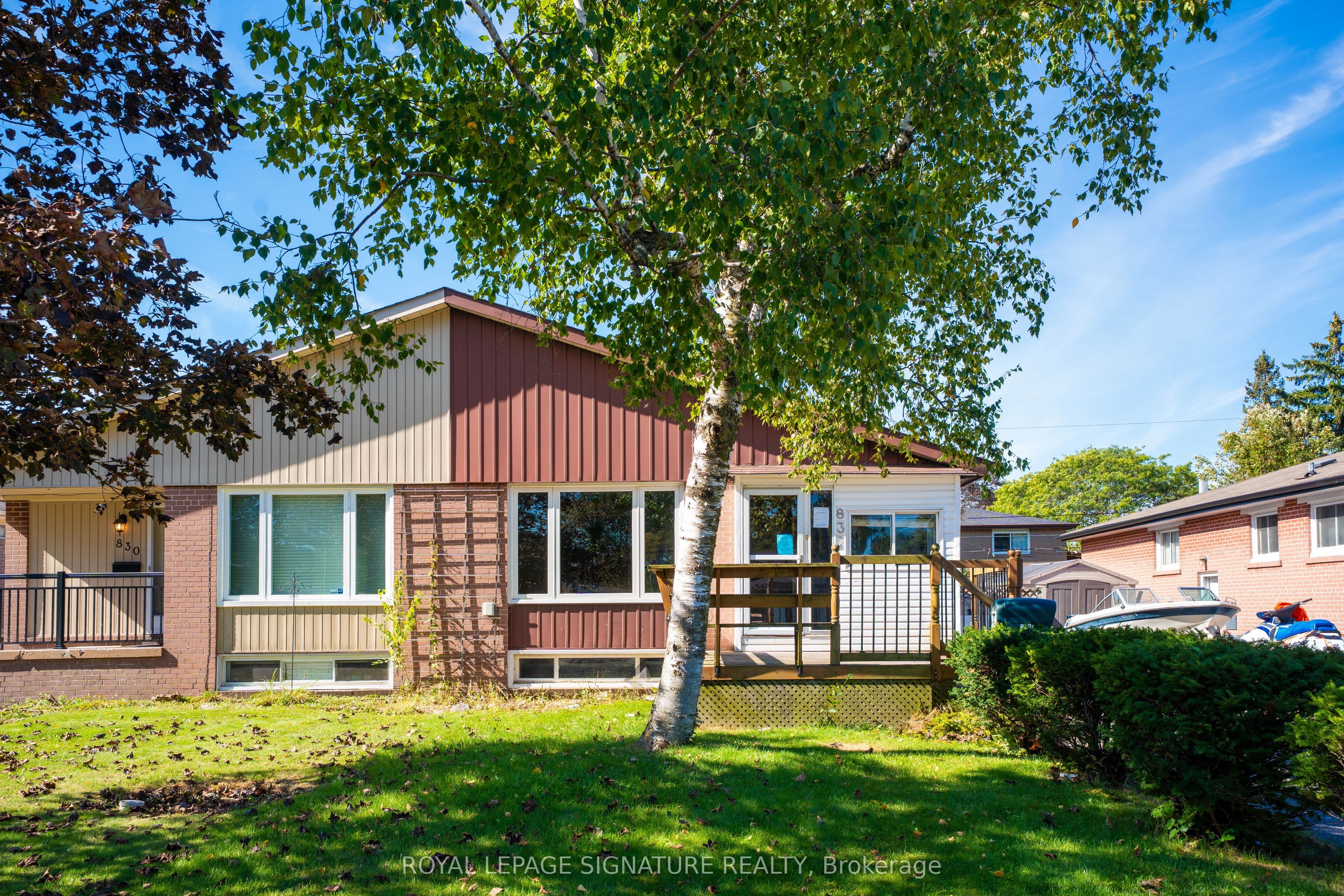 832 Zator Avenue, Pickering, ON L1W 1Y1