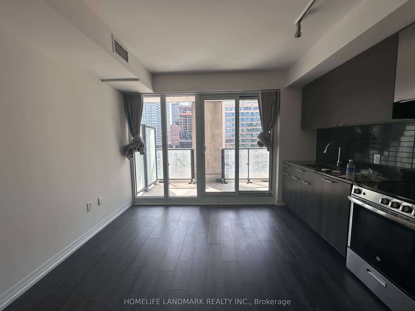 251 Jarvis Street 734, Toronto, ON M5B 0C3