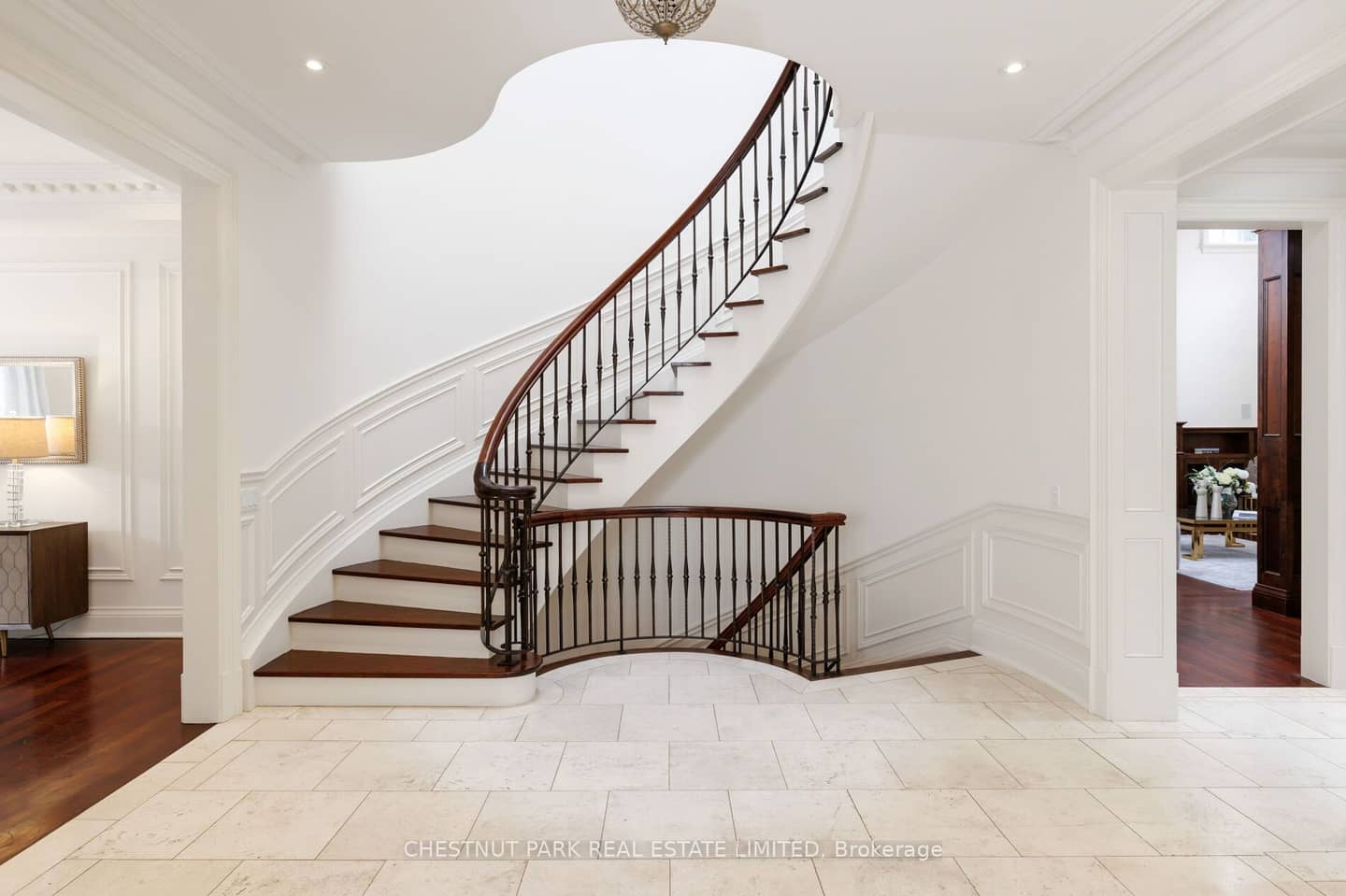 10 Blyth Dale Road, Toronto, ON M4N 3M2
