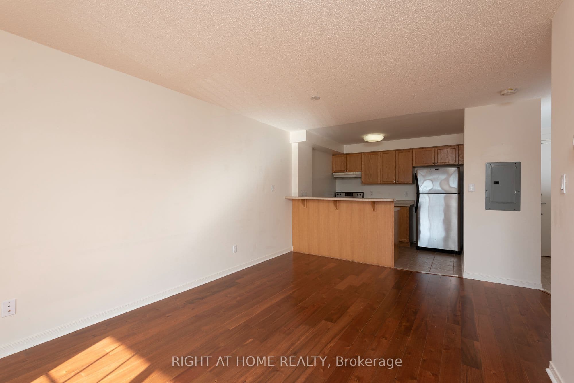 75 Shipway Avenue 308, Clarington, ON L1B 0B8