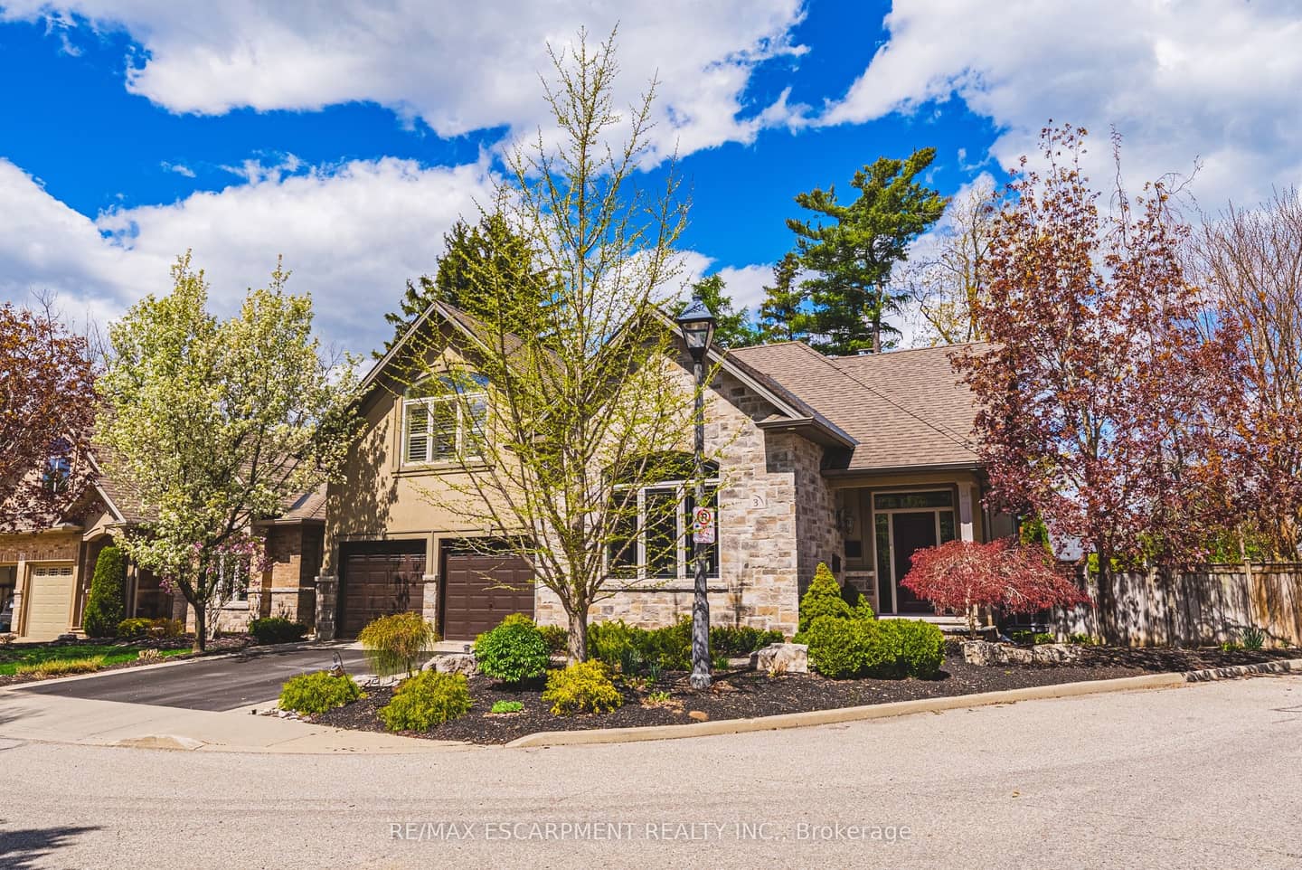 976 Shadeland Avenue 3, Burlington, ON L7T 2M5