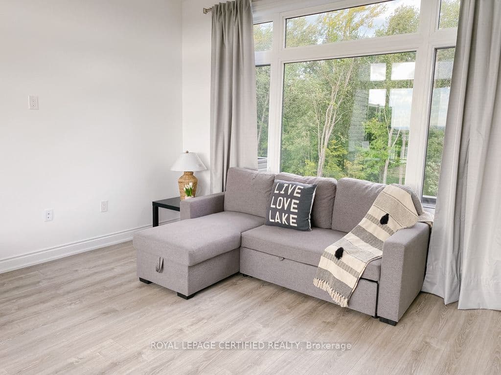 80 Marina Village Drive, Georgian Bay, ON L0K 1S0