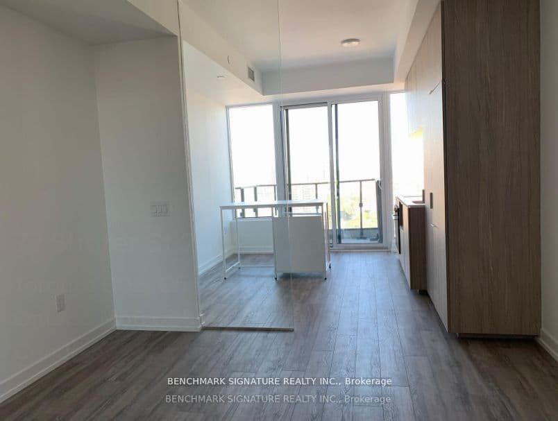 77 Shuter Street 2309, Toronto, ON M5B 0B8
