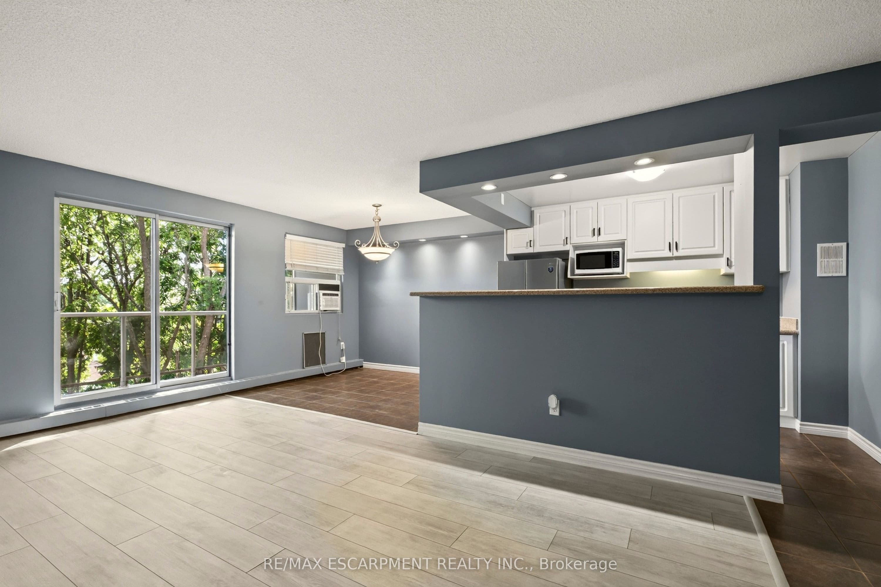 793 Colborne Street E 508, Brantford, ON N3S 7J3