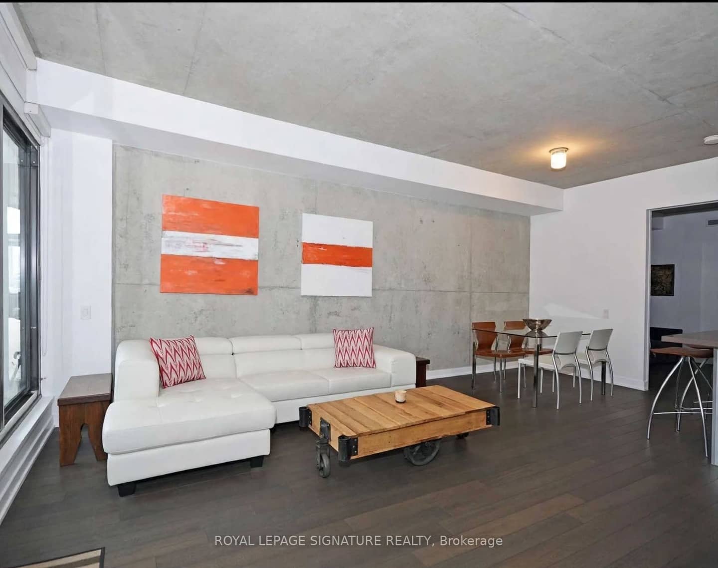 319 Carlaw Avenue 310, Toronto, ON M4M 0A4