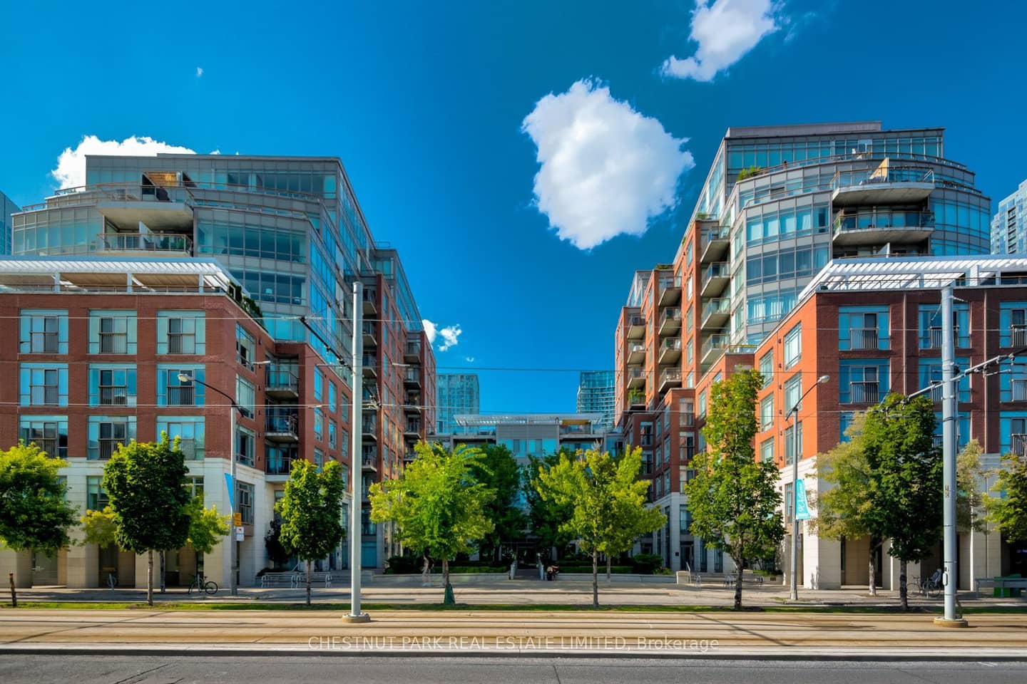 500 Queens Quay 318W, Toronto, ON M5V 3K8