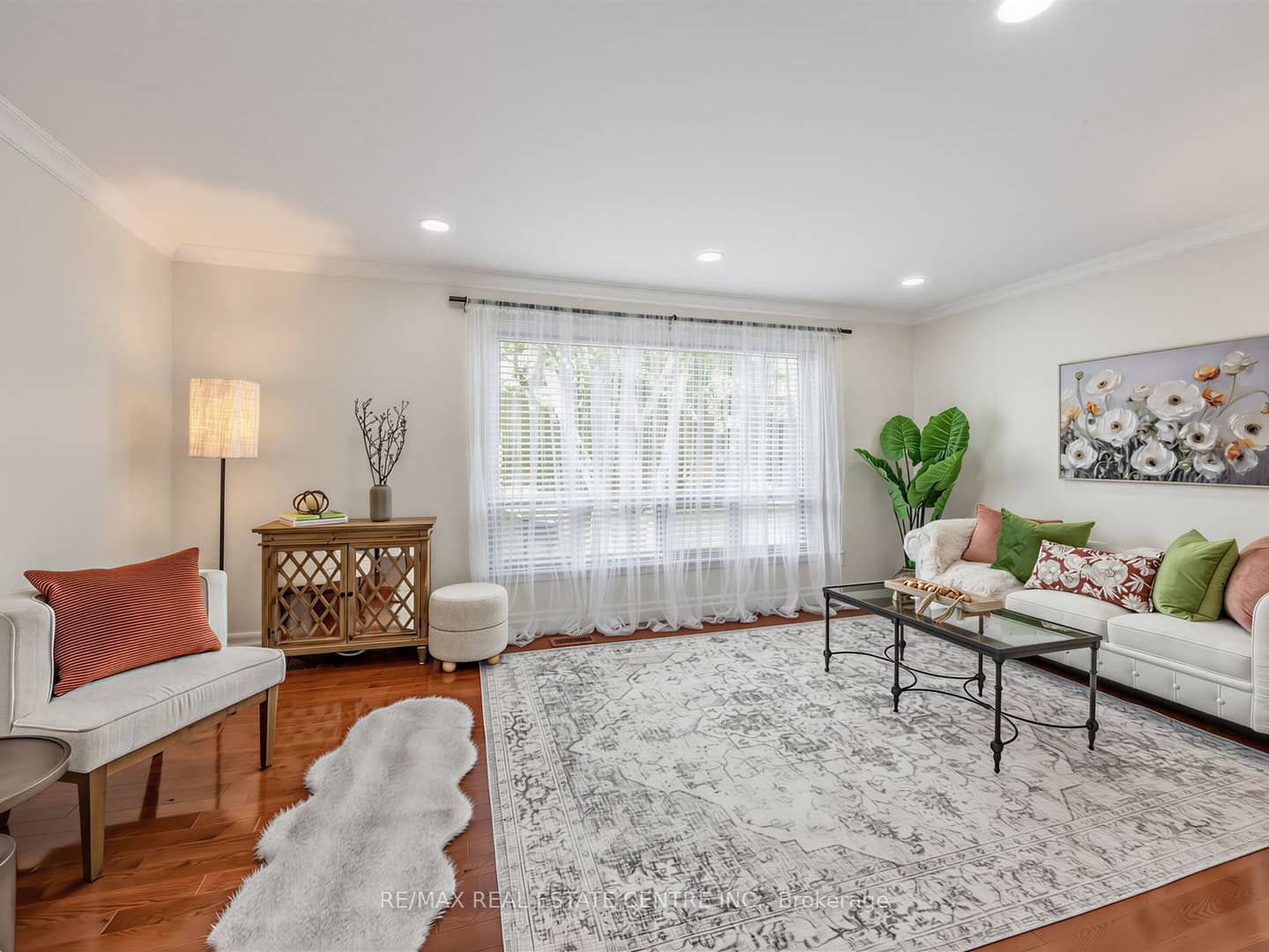 2475 Brookhurst Road, Mississauga, ON L5J 1R4