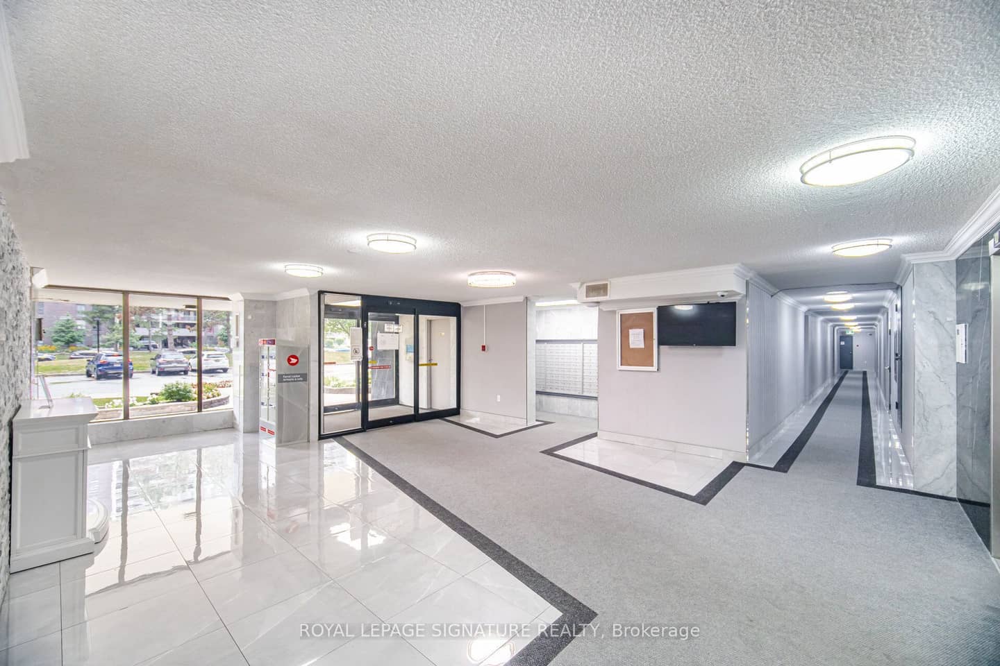 4 Kings Cross Road 303, Brampton, ON L6T 3X8