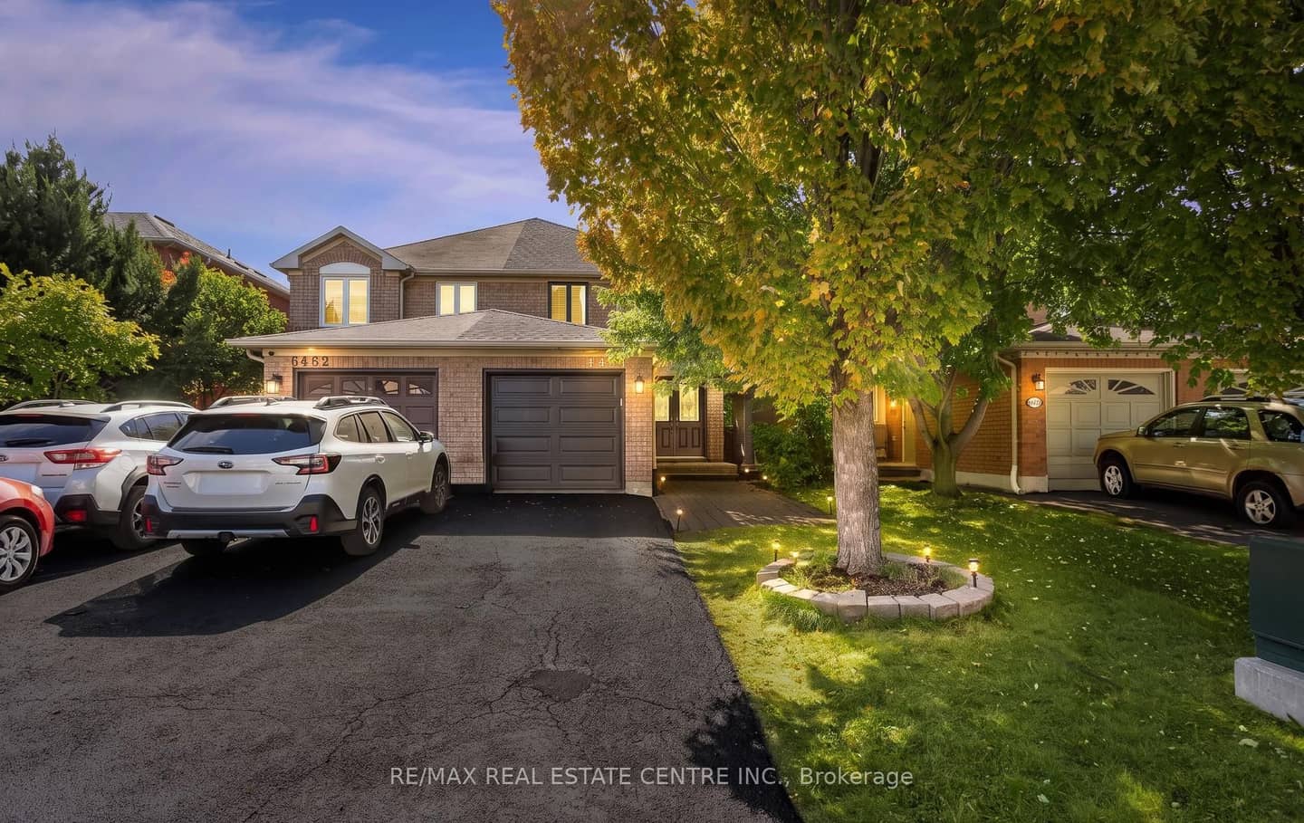 6464 Hampden Woods Road, Mississauga, ON L5N 7V9