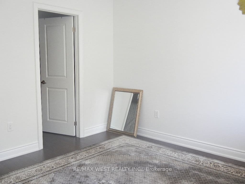 1059 Pisces Trail, Pickering, ON L1X 0P8