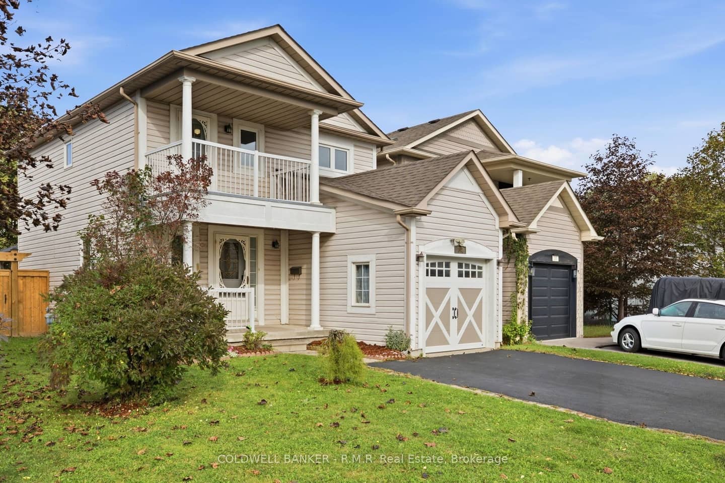 102 Boswell Drive, Clarington, ON L1C 5C3
