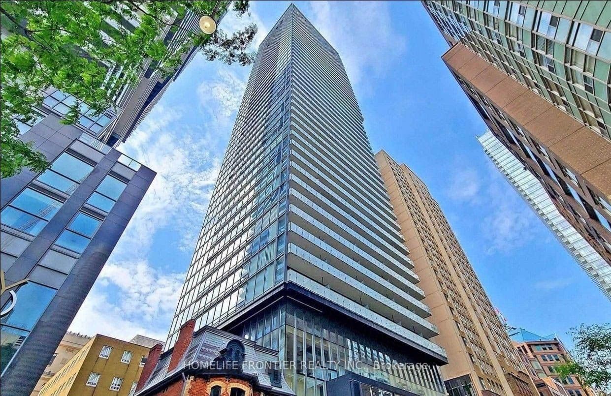 15 Grenville Street 2106, Toronto, ON M4Y 0B9