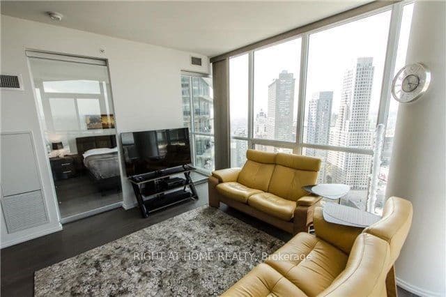 45 Charles Street E 4107, Toronto, ON M4Y 1S2