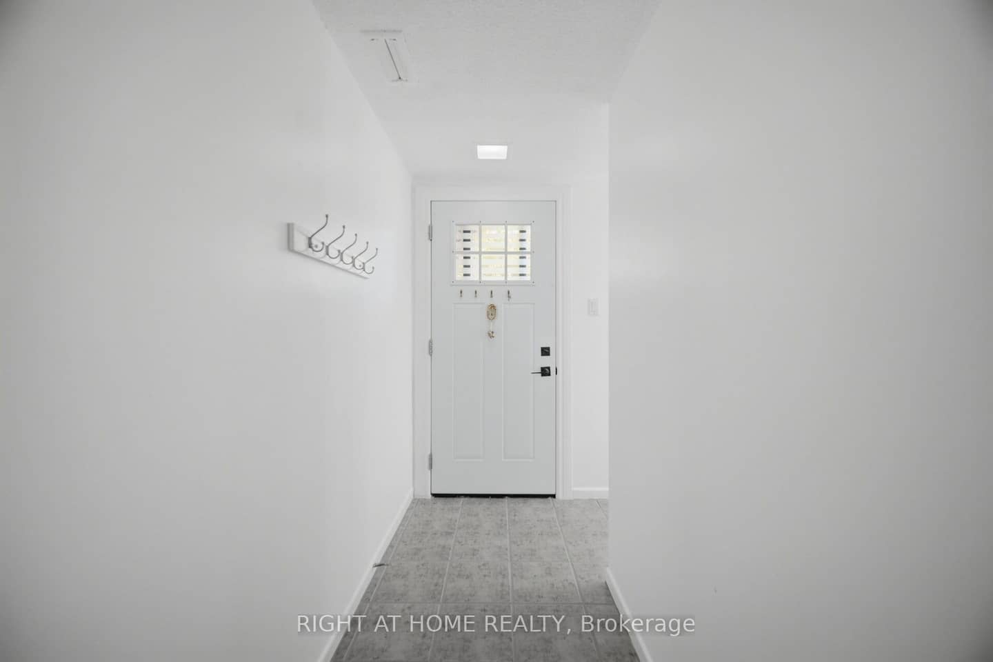 1250 Mississauga Valley Boulevard 108, Mississauga, ON L5A 3R6