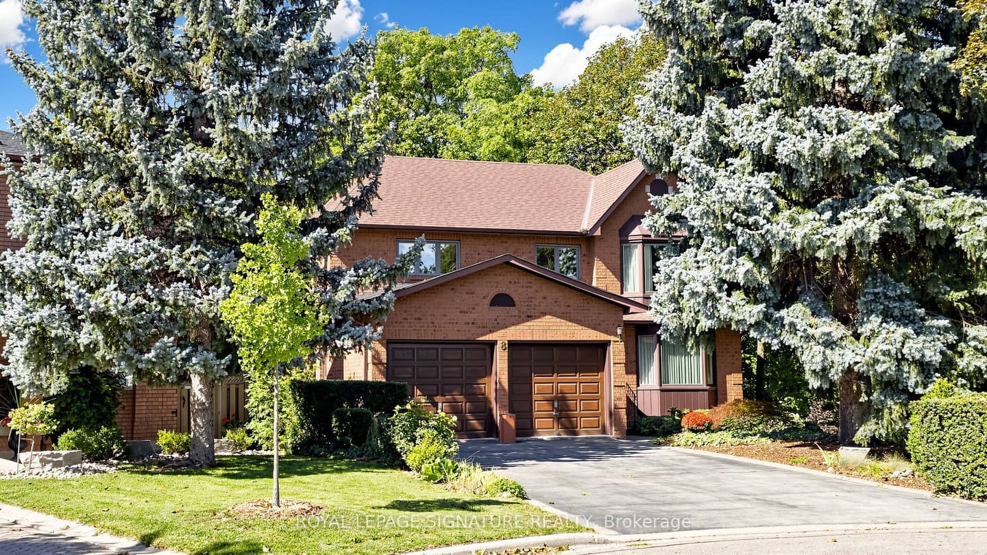 8 Royal Garden Boulevard, Vaughan, ON L4L 7C3