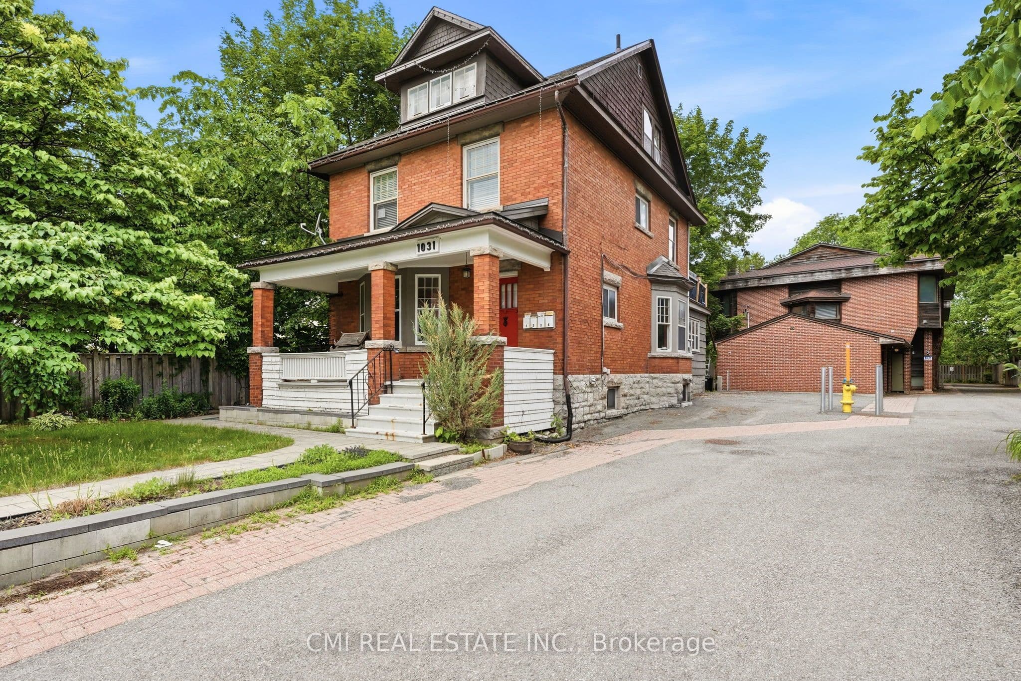 1031 Carling Avenue 1, Dows Lake - Civic Hospital and Area, ON K1Y 4E8