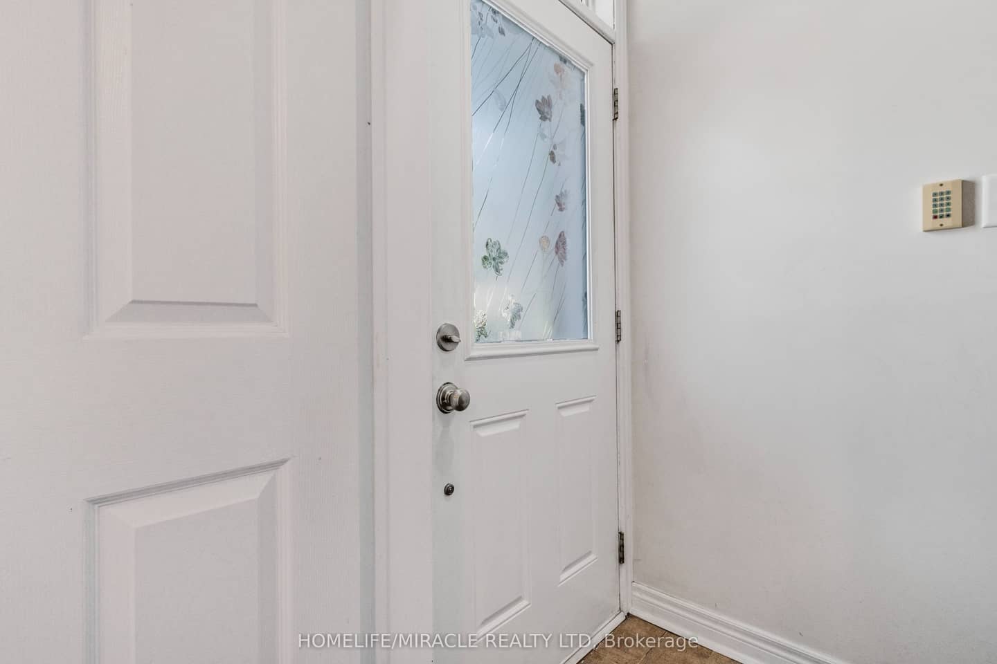 3 De Jong Street, Toronto, ON M1P 0C1