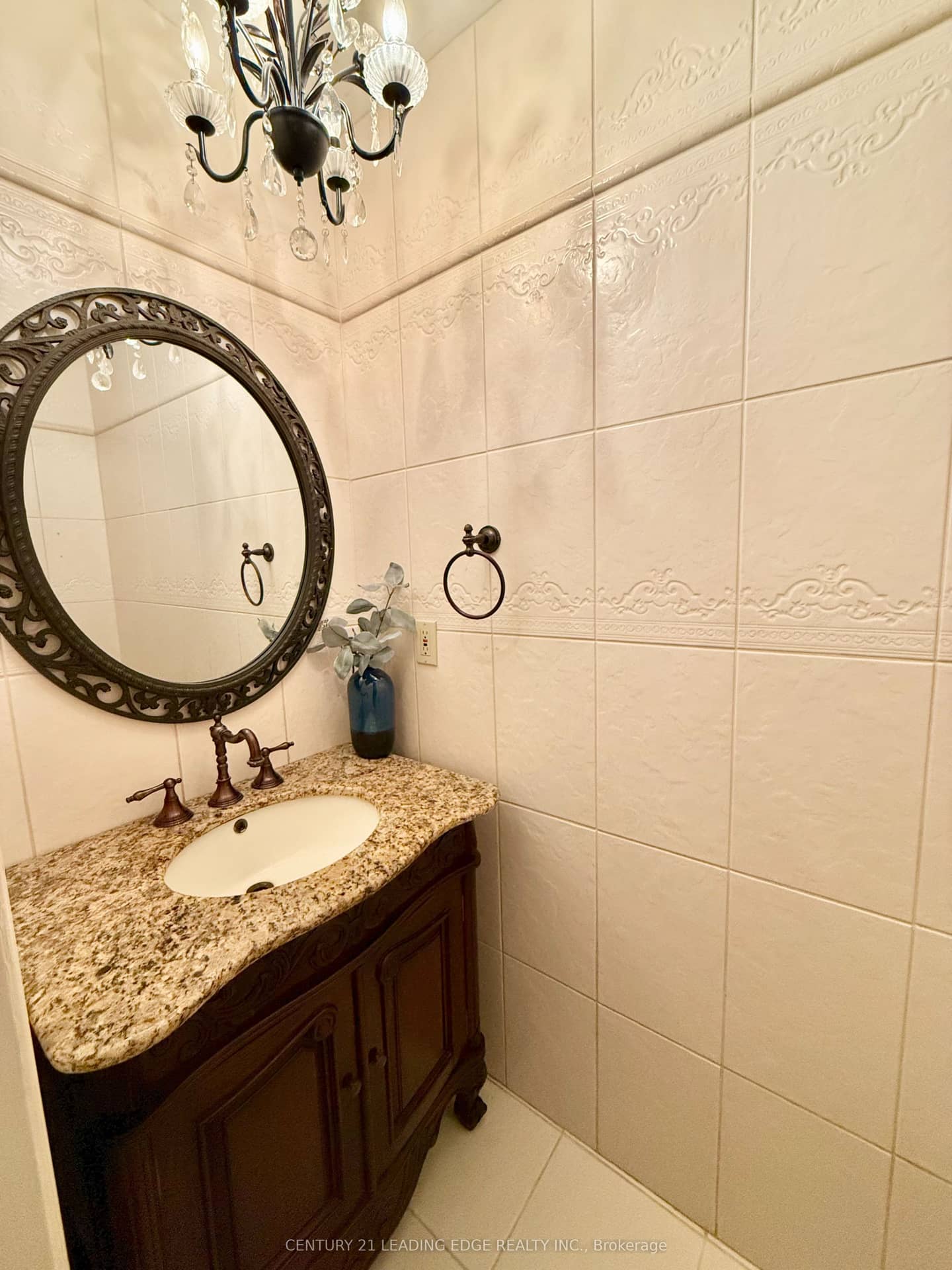 492 Palmtree Crescent, Oshawa, ON L1K 2H3