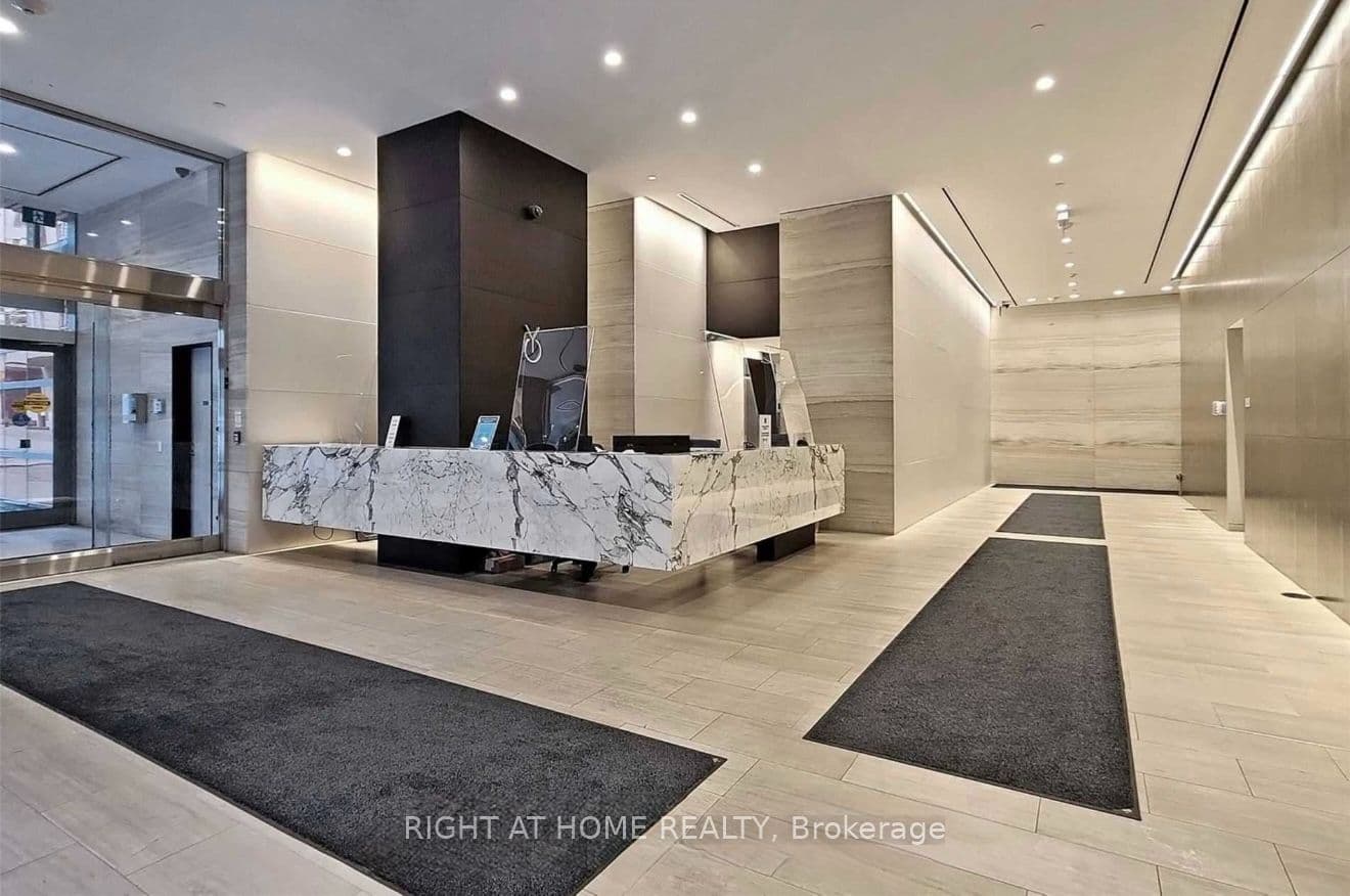 7 Grenville Street 4307, Toronto, ON M4Y 0E9