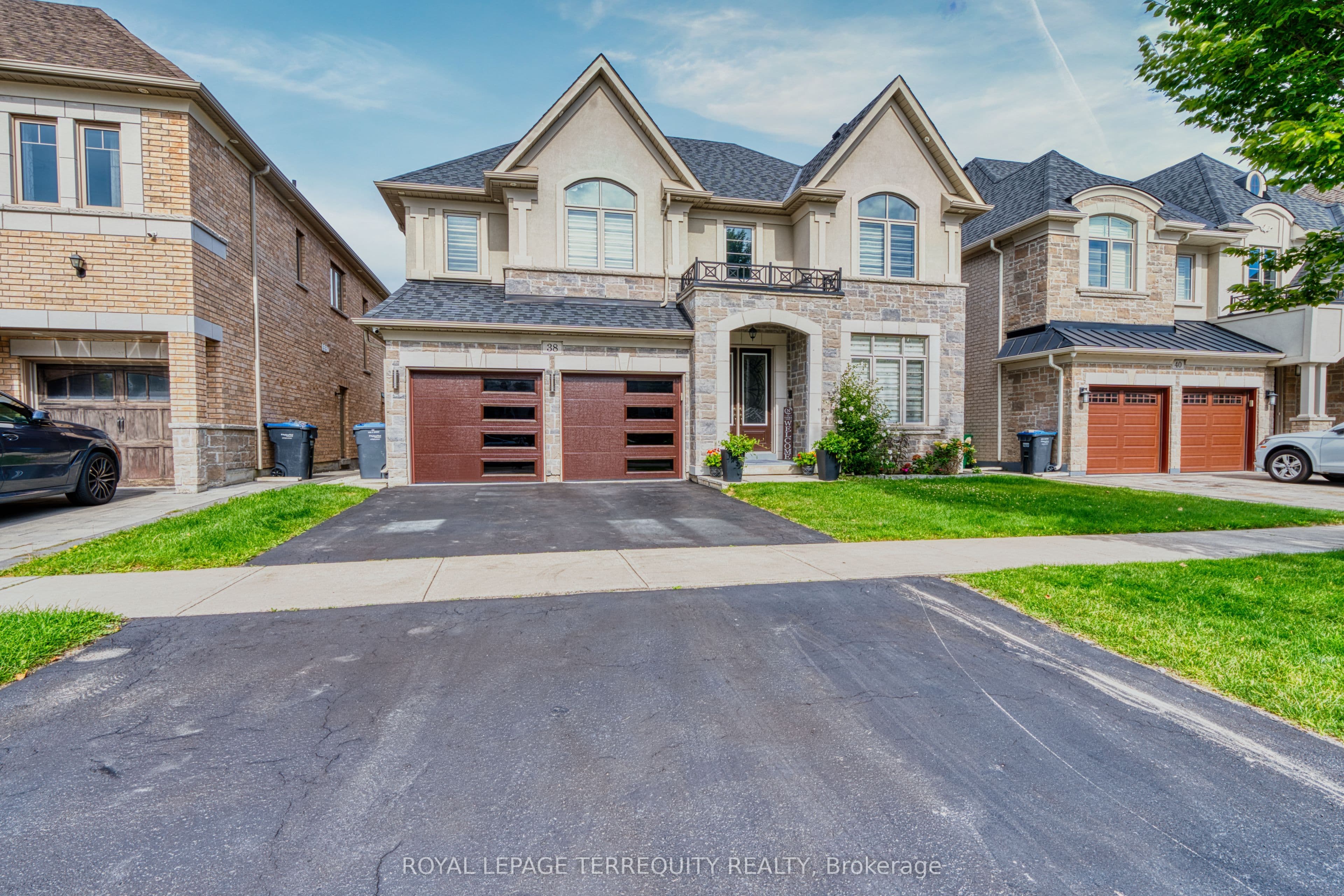 38 Rhapsody Crescent, Brampton, ON L6P 4E8