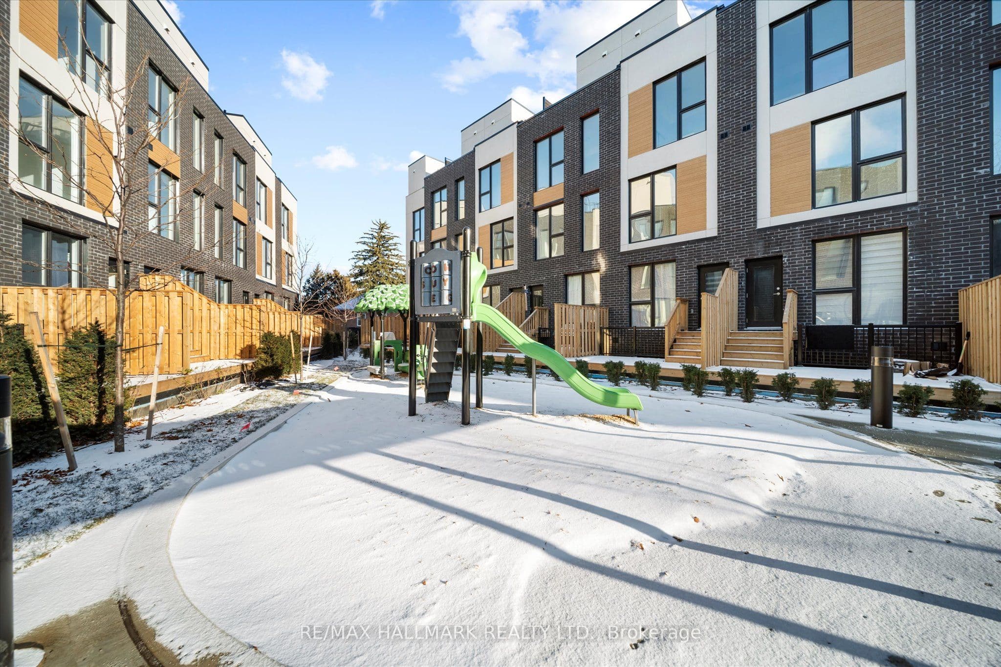 180 Clonmore Avenue 9, Toronto, ON M1N 1Y1