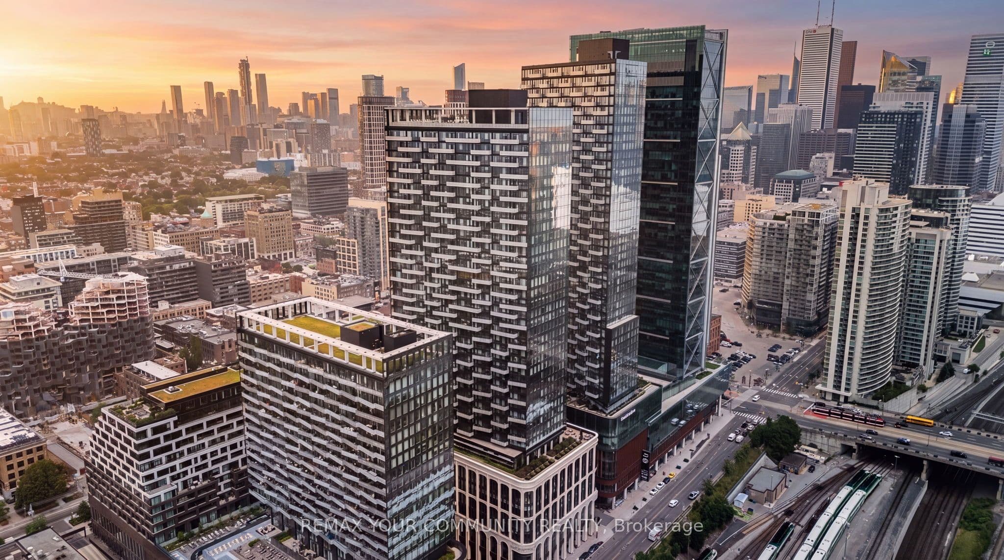 470 Front Street 2015, Toronto, ON M5V 0V6