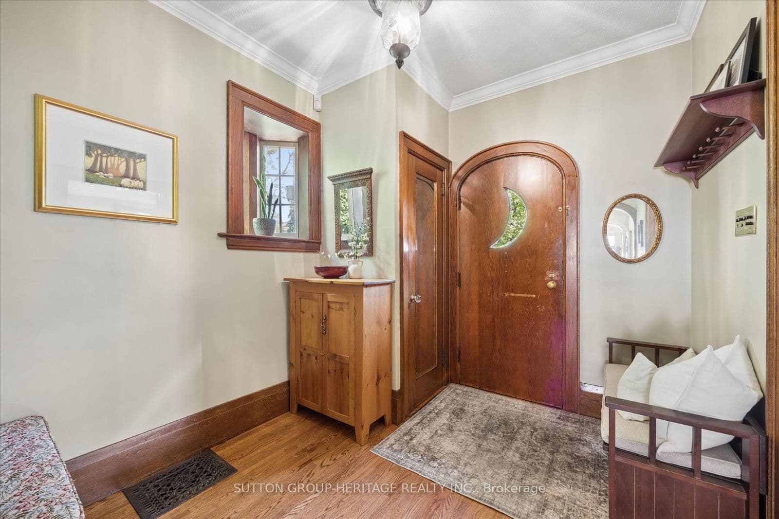 46 Connaught Street, Oshawa, ON L1G 2H2