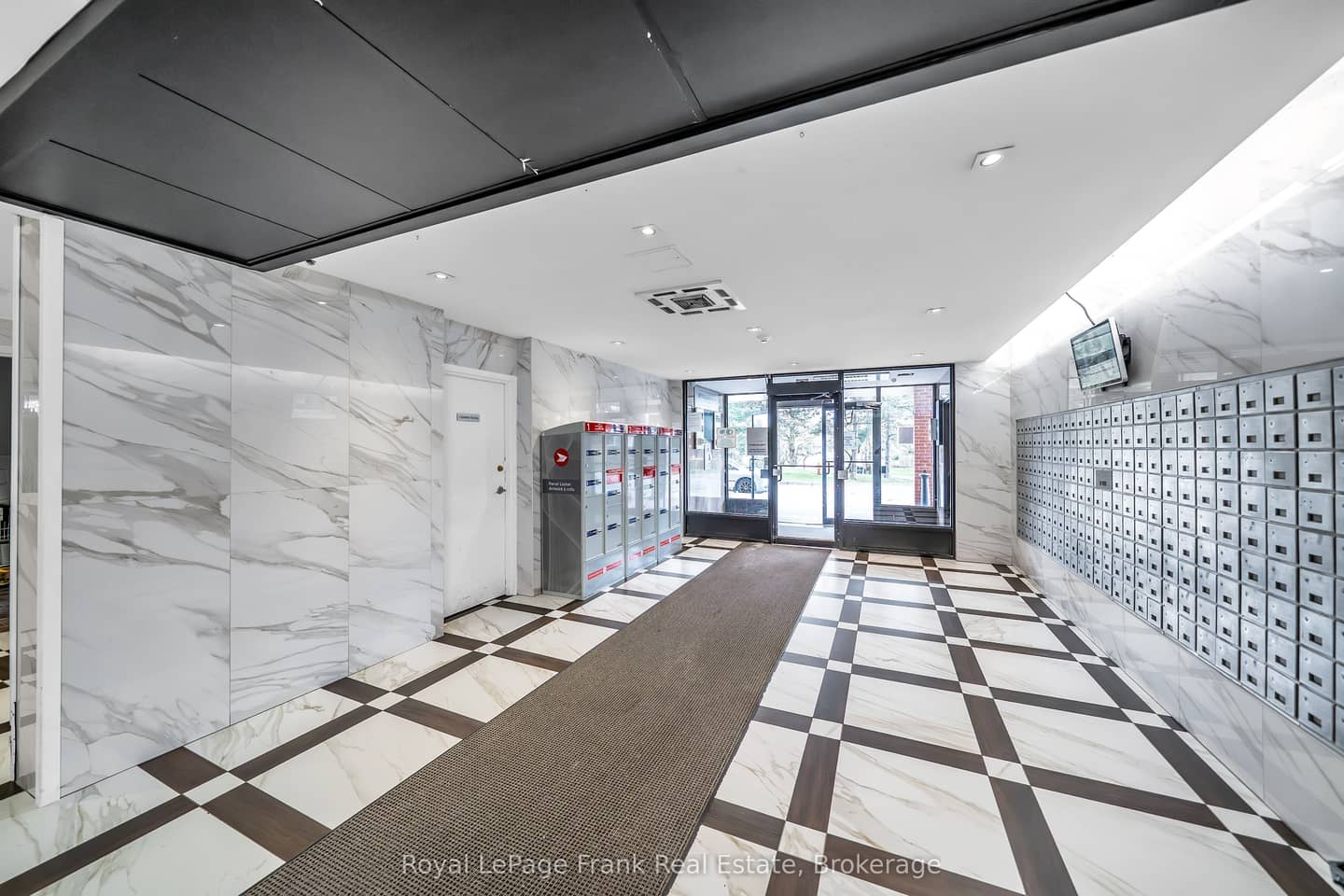 100 Wingarden Court 704, Toronto, ON M1B 2P4