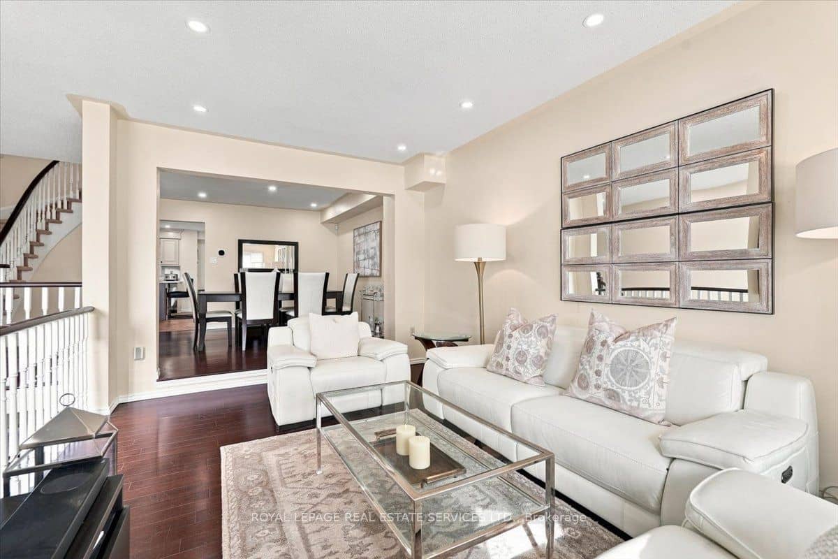 1199 LEEWOOD Drive, Oakville, ON L6M 3B3