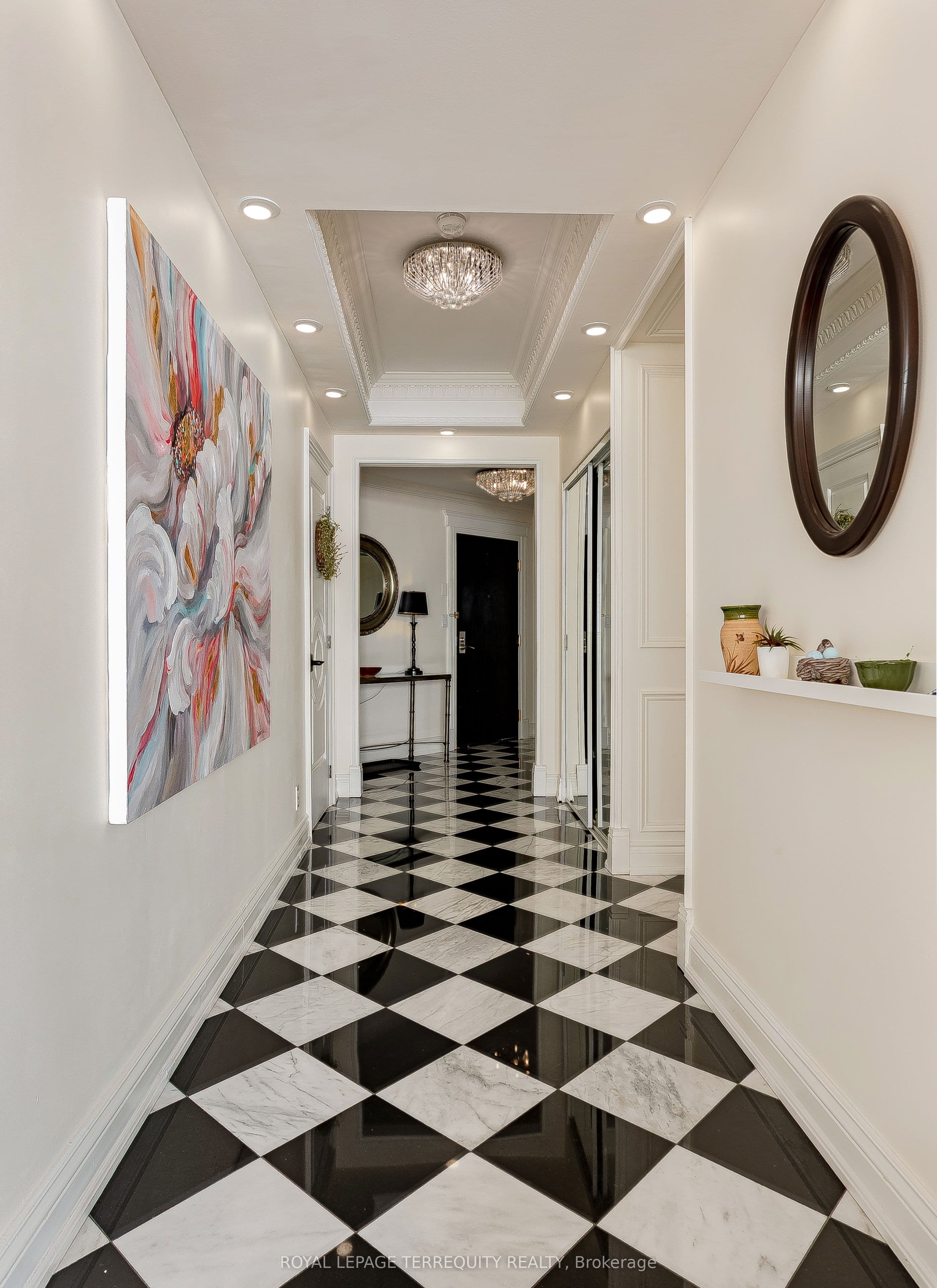 935 Royal York Road 407, Toronto, ON M8Y 4H1