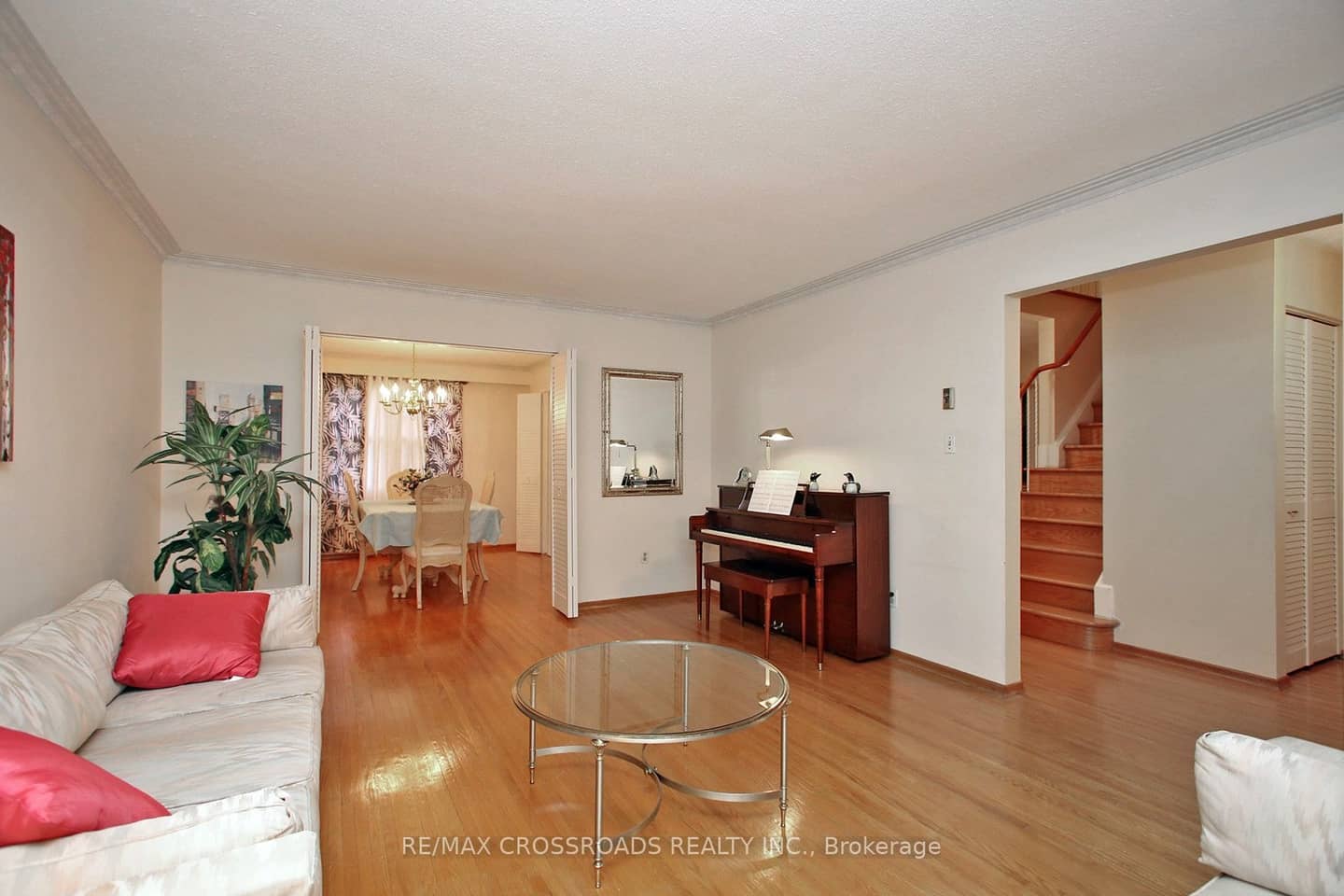 57 Kimberdale Crescent, Toronto, ON M1W 1Y4