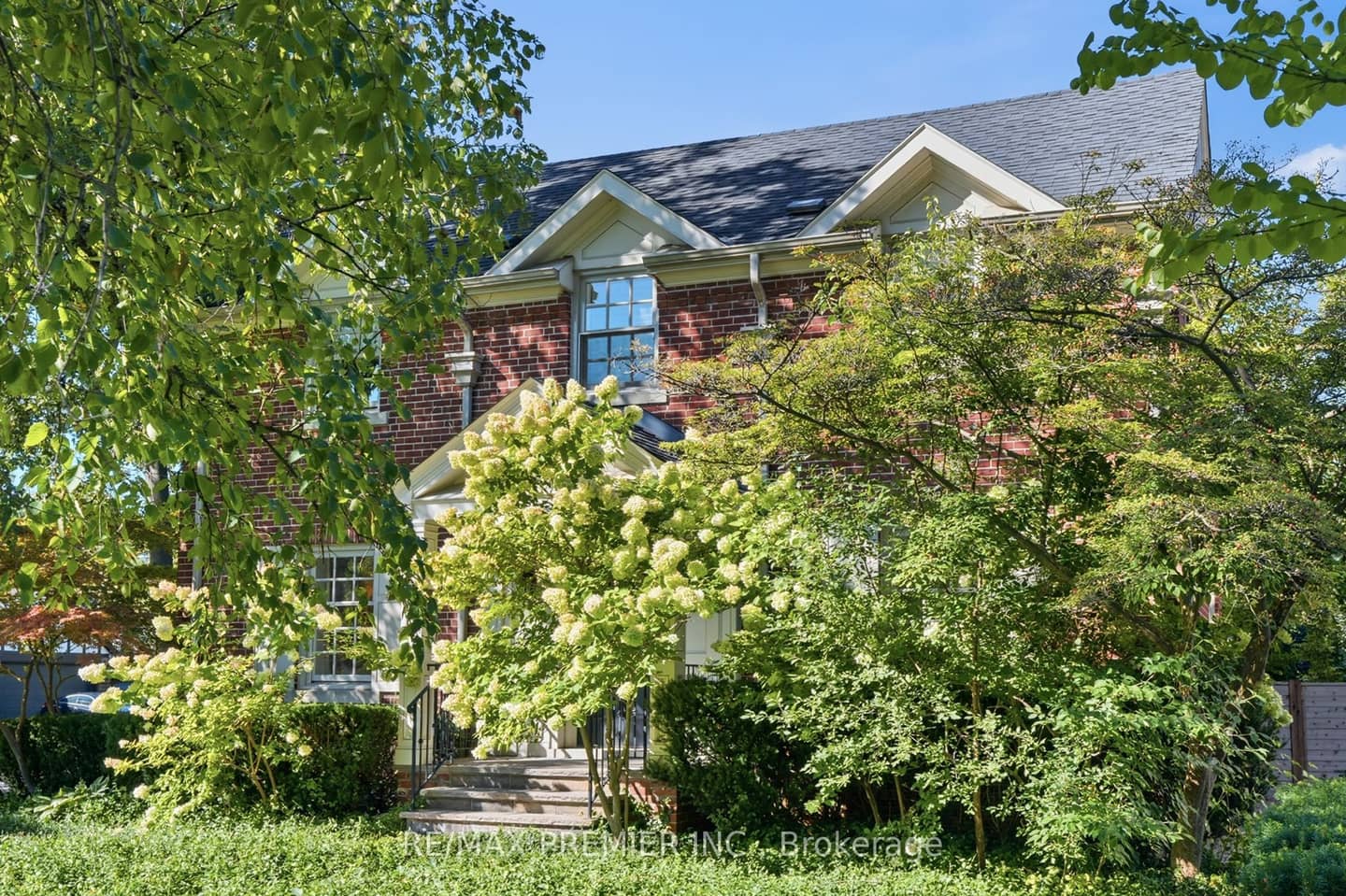 132 The Kingsway, Toronto, ON M8X 2V3
