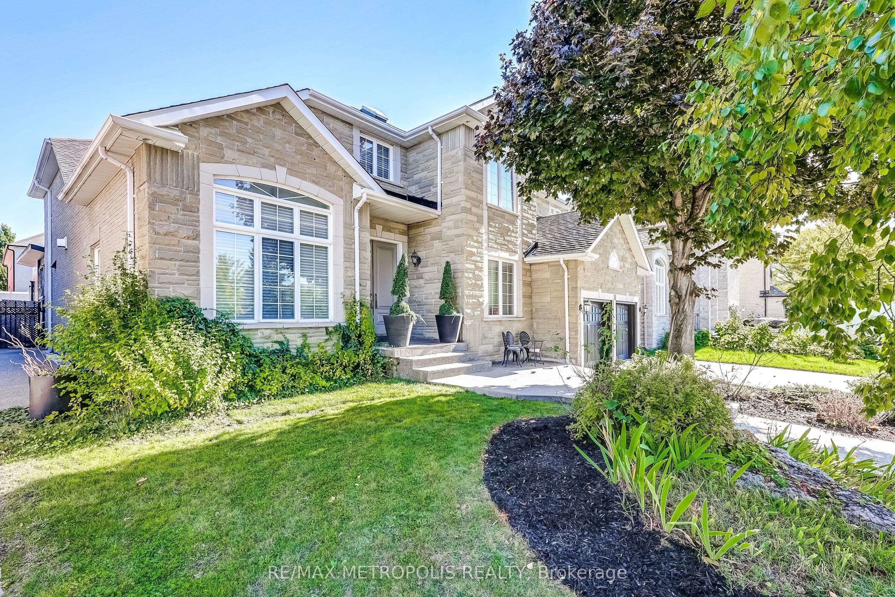 51 Babak Boulevard, Vaughan, ON L4L 9A5