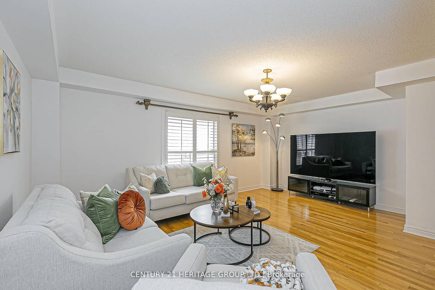 29 Eminence Road, Vaughan, ON L4K 5K1