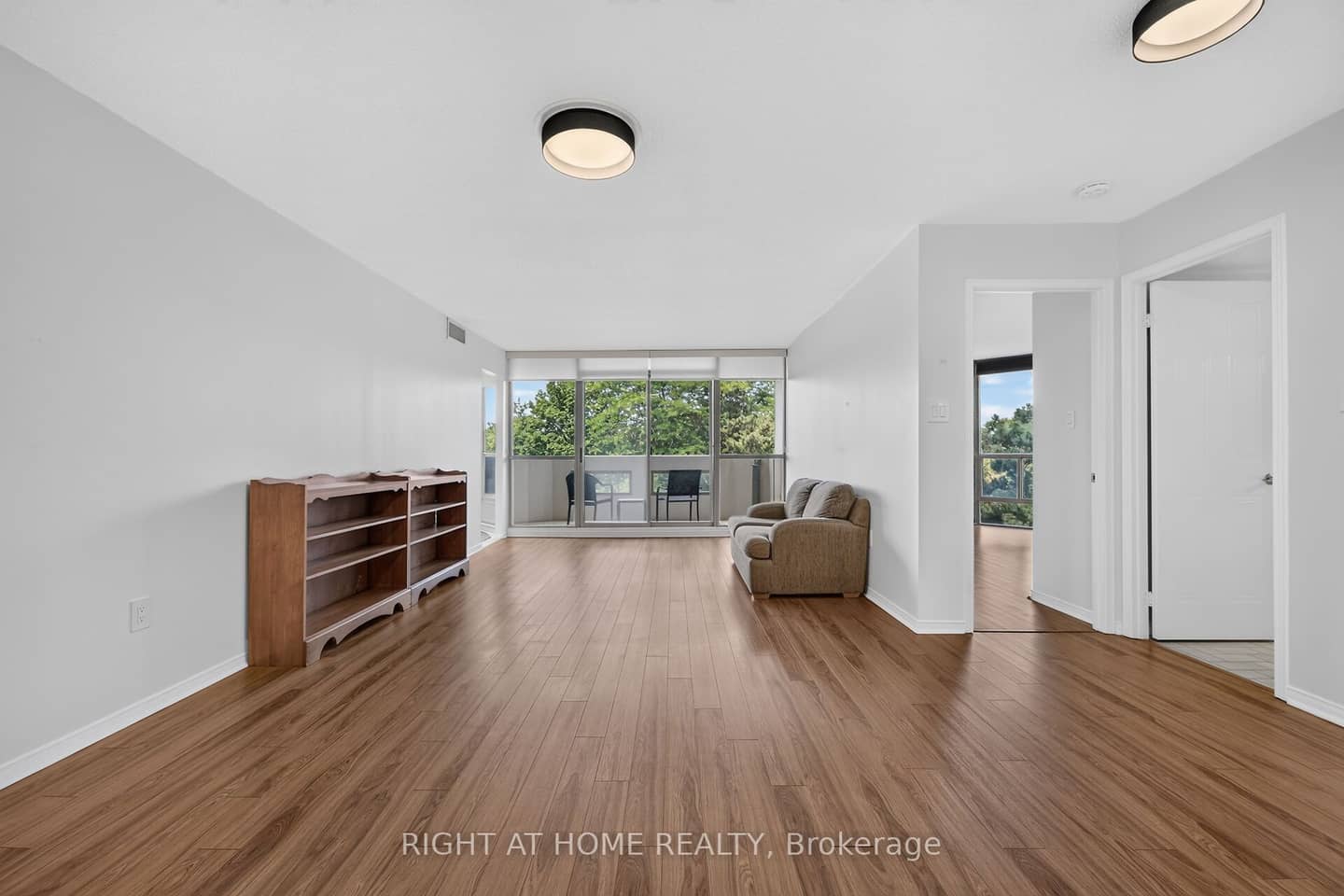 5080 Pinedale Avenue 306, Burlington, ON L7L 5V7