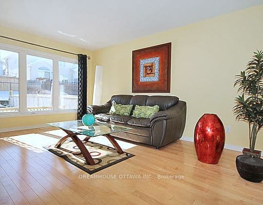 322 Statewood Drive, Kanata, ON K2K 0A9