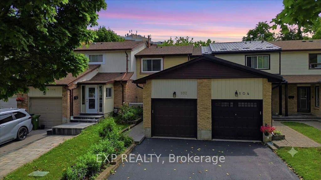 102 Red River Crescent, Toronto, ON M1B 1Z6