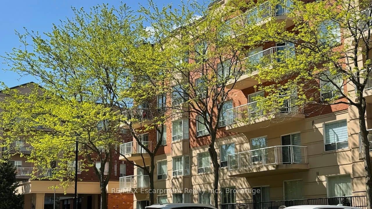 5188 Lakeshore Road 310, Burlington, ON L7L 6P4