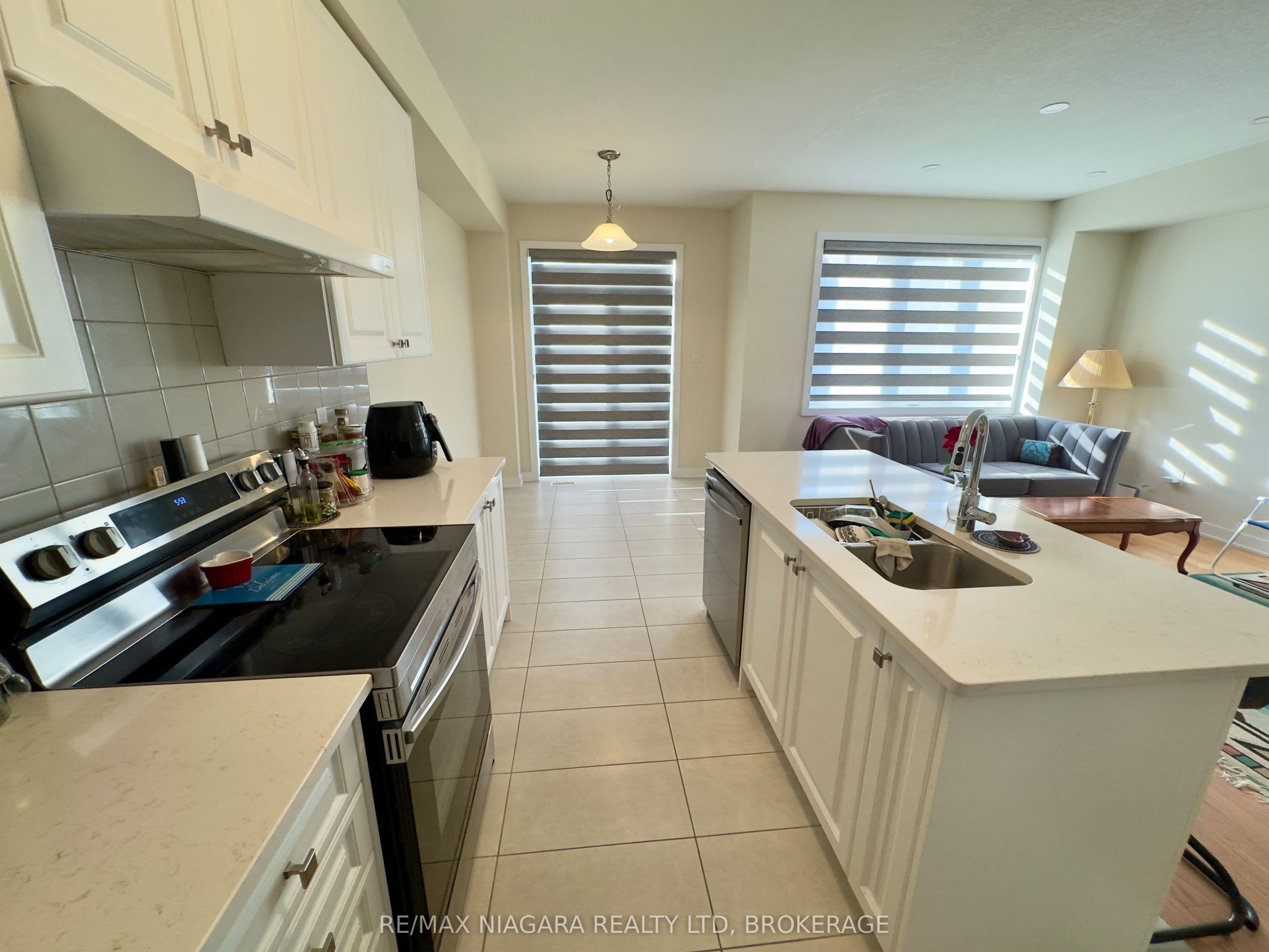 21 Keelson Street Upper, Welland, ON L3B 0M2