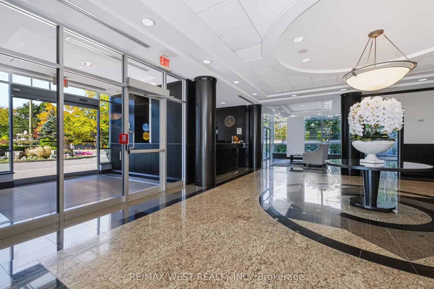 1403 Royal York Road 209, Toronto, ON M9P 0A1