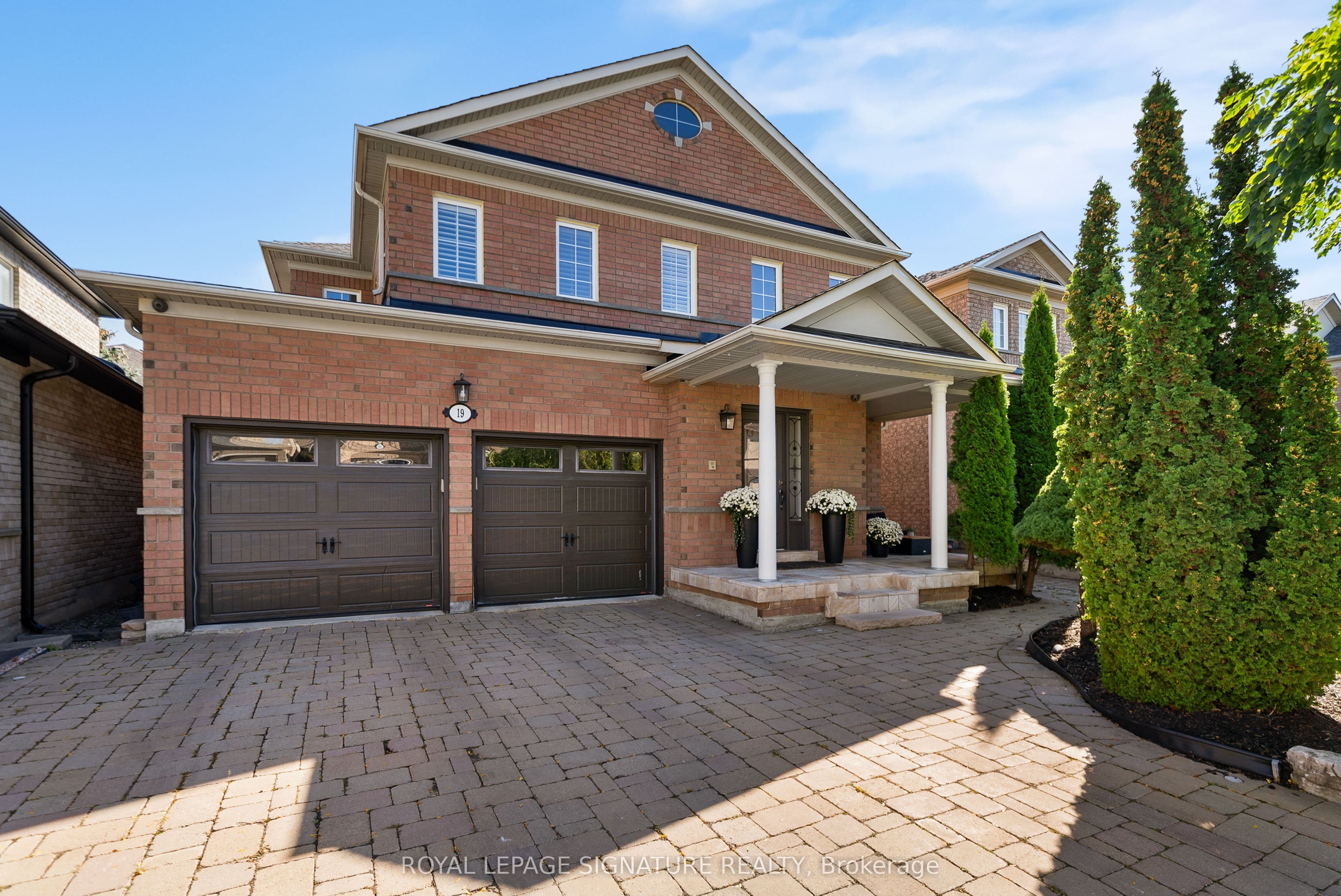 19 Dace Drive, Vaughan, ON L4H 2C2
