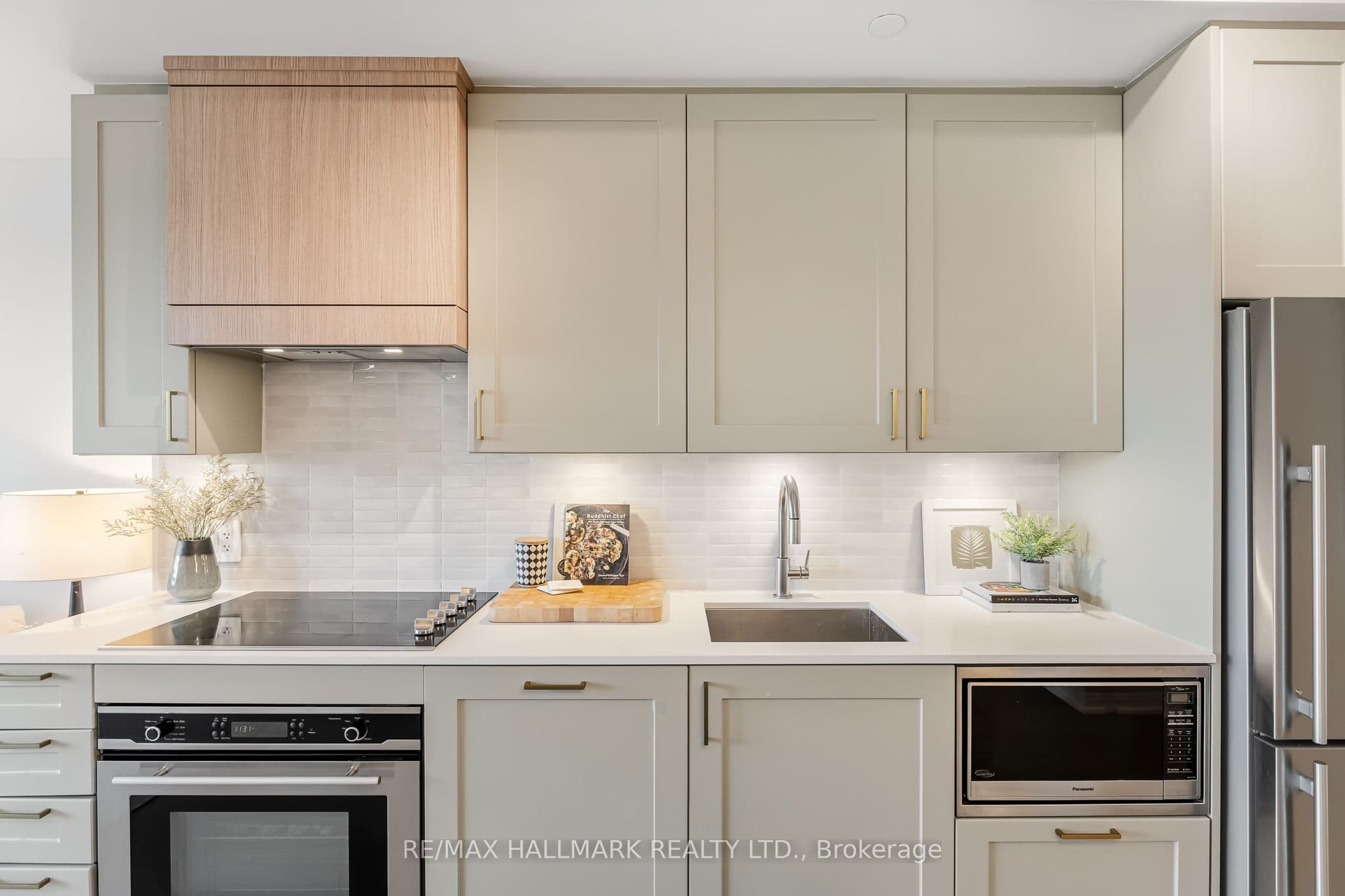1100 Kingston Road 410, Toronto, ON M1N 0B3