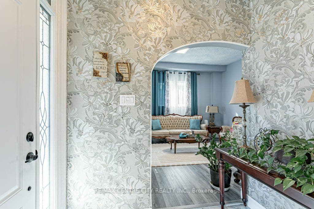 52 Princess Avenue, St. Thomas, ON N5R 2V7