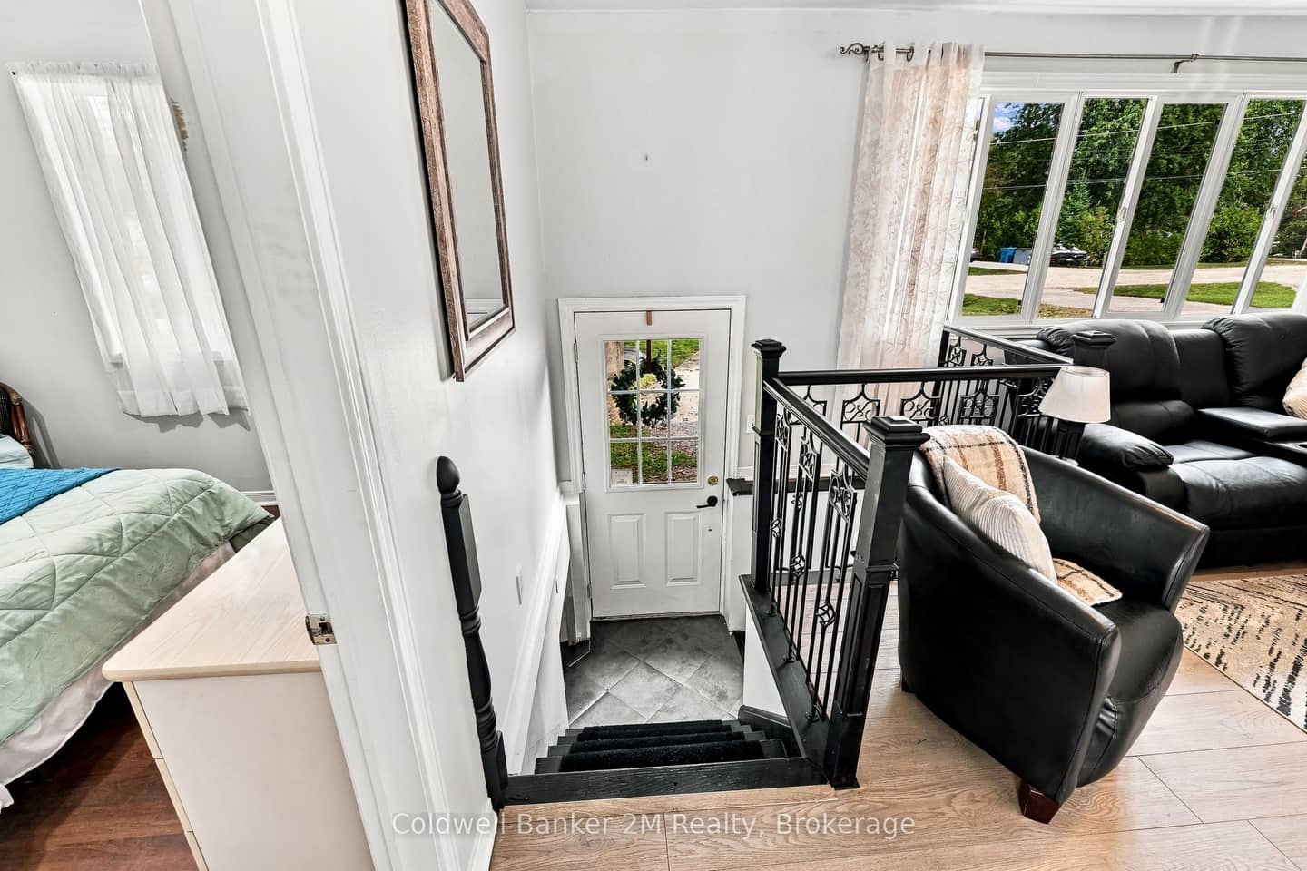 31 Johnston Street, Georgina, ON L0E 1N0