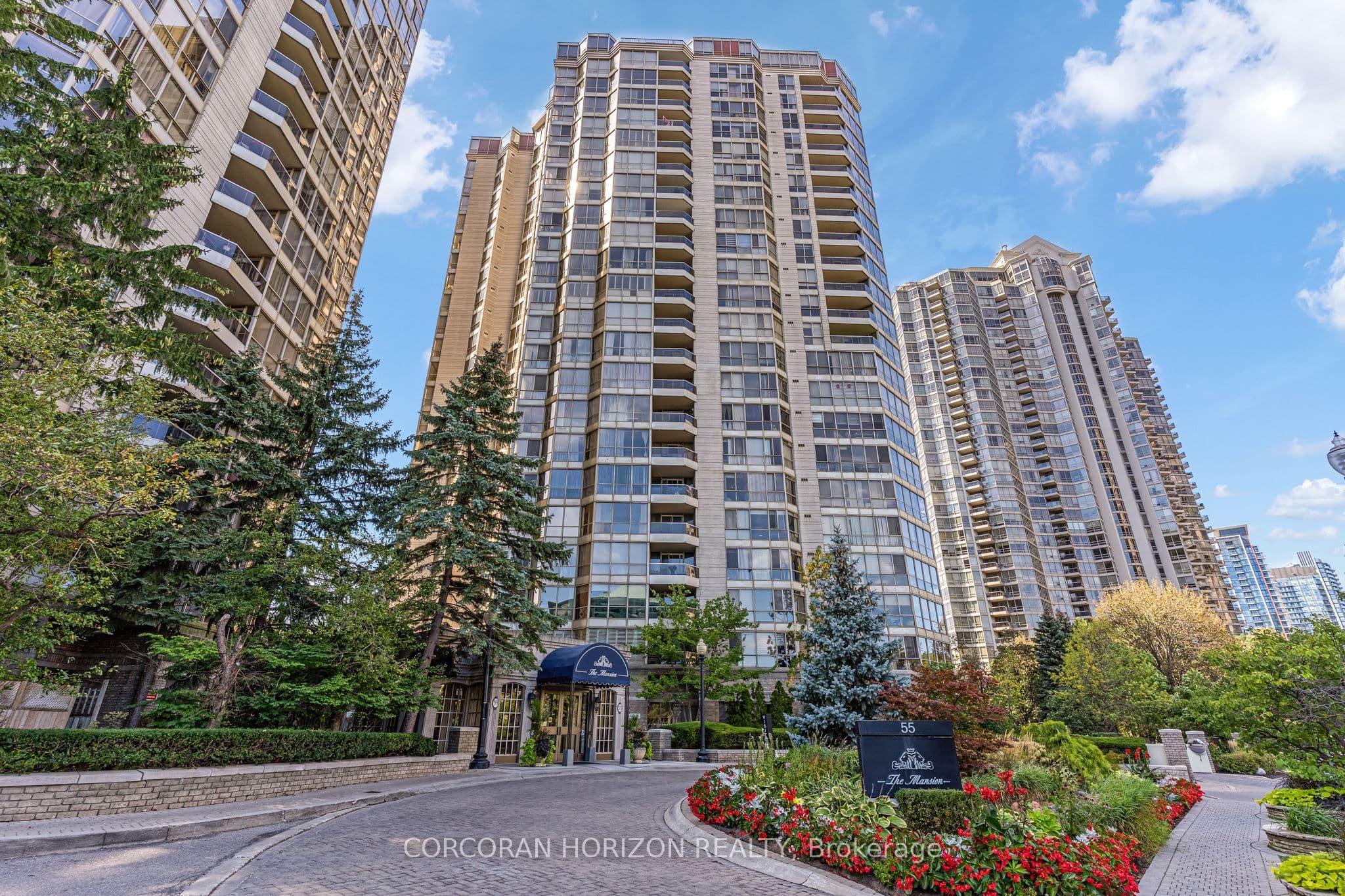 55 Kingsbridge Garden Circle 1604, Mississauga, ON L5R 1Y1