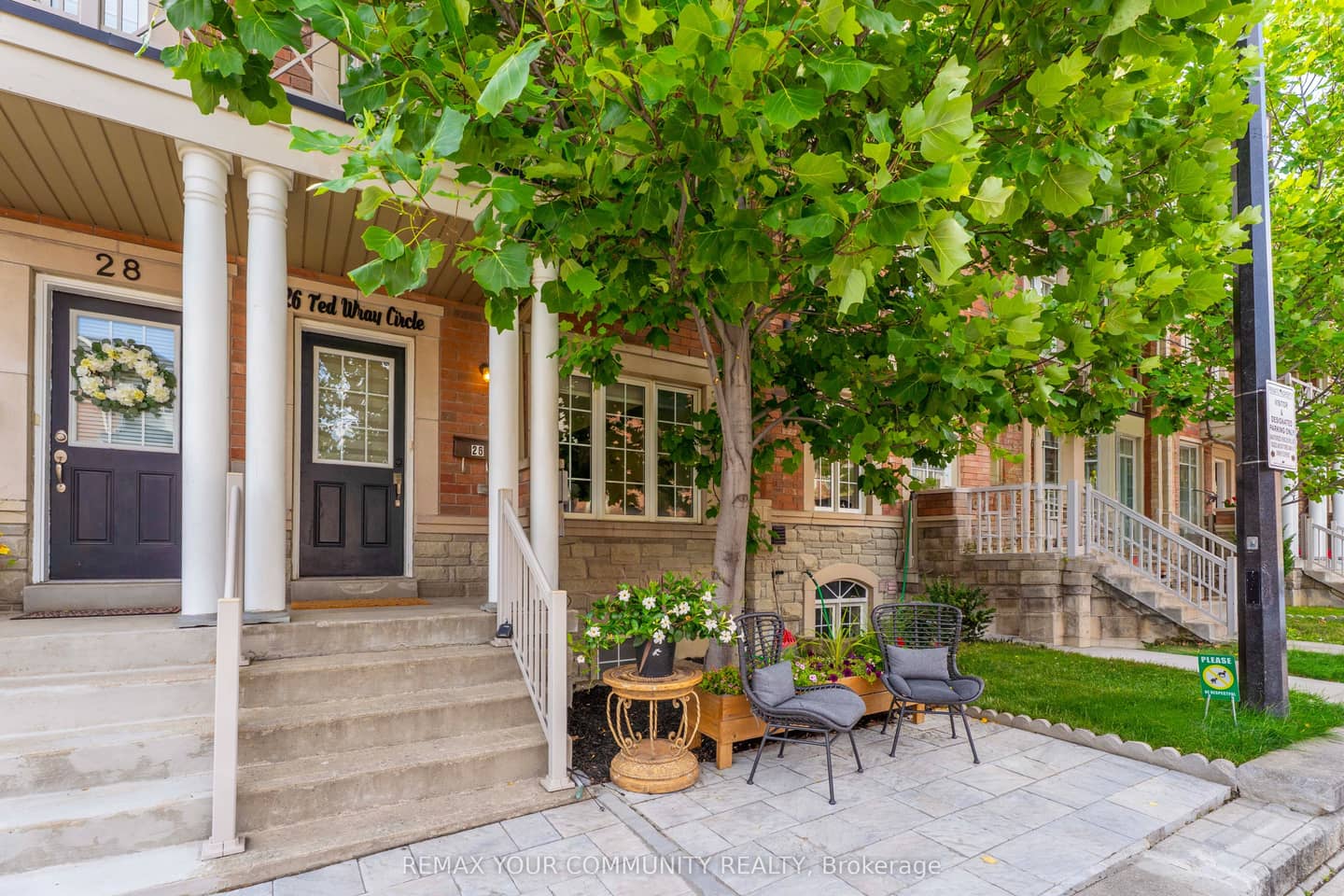 26 Ted Wray Circle, Toronto, ON M3L 0G5