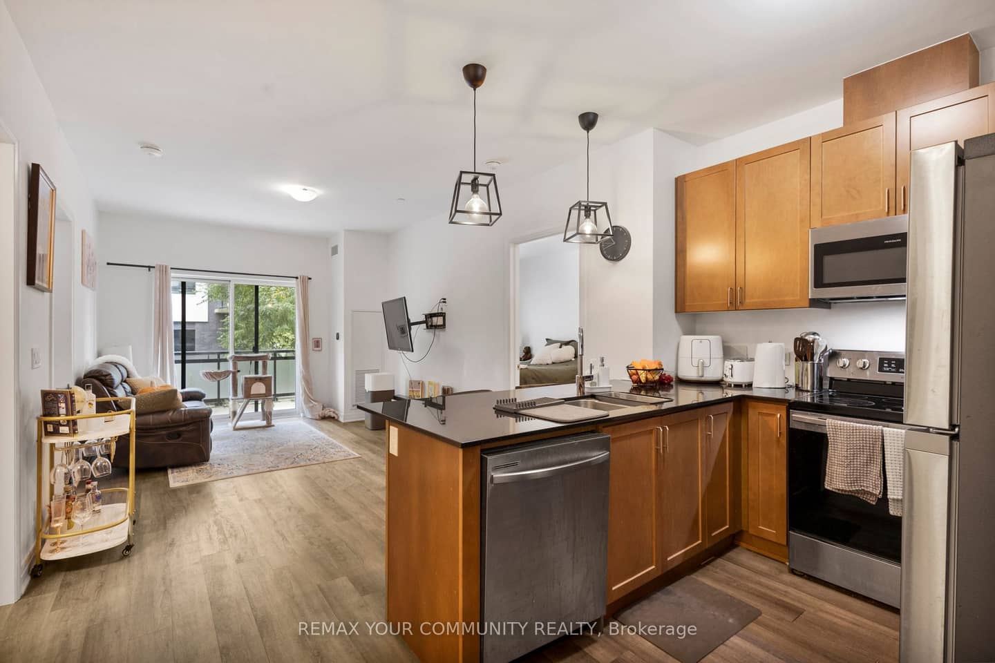 102 Grovewood Common Circle 110, Oakville, ON L6H 0X2