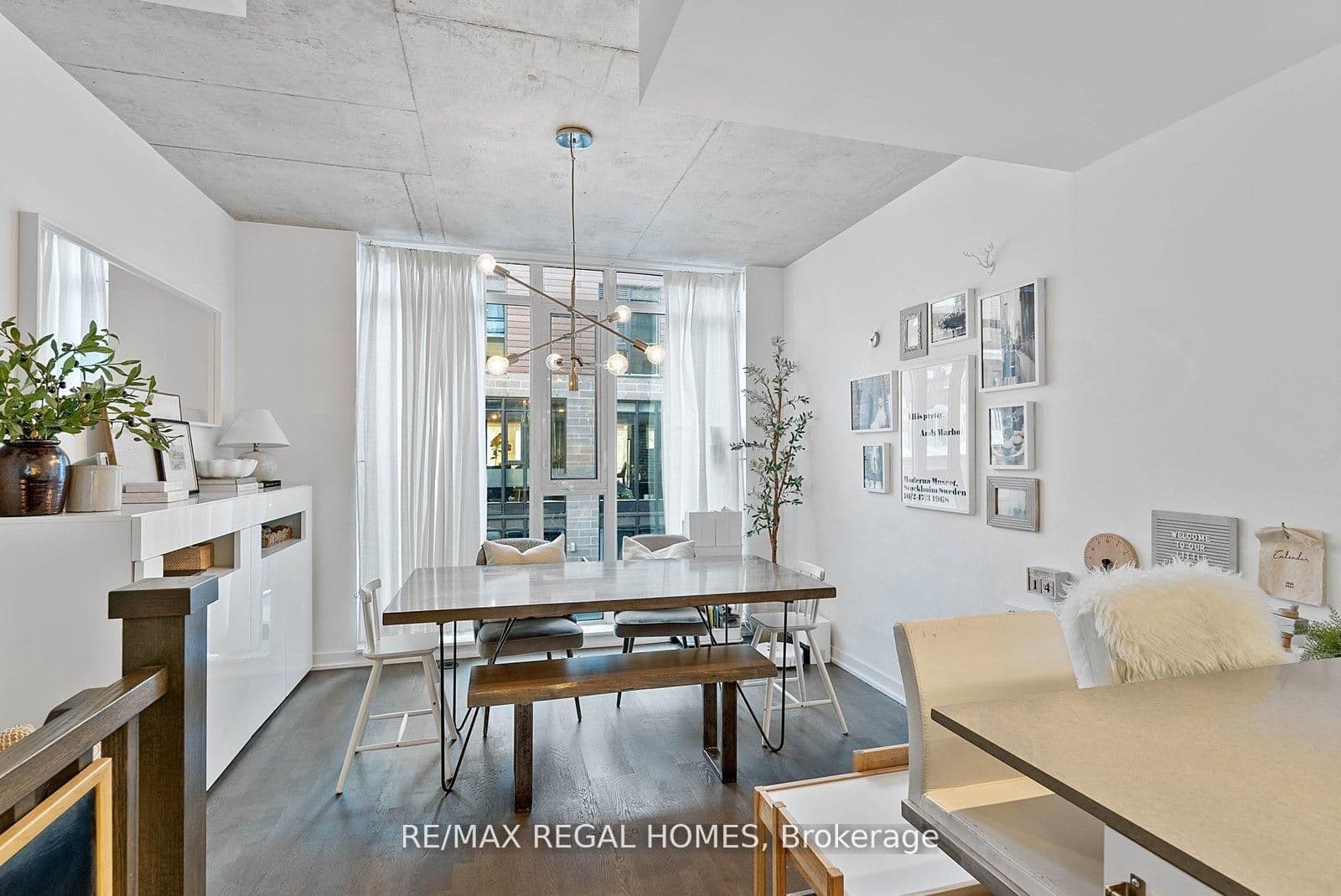 1238 Dundas Street E TH110, Toronto, ON M4M 0C6