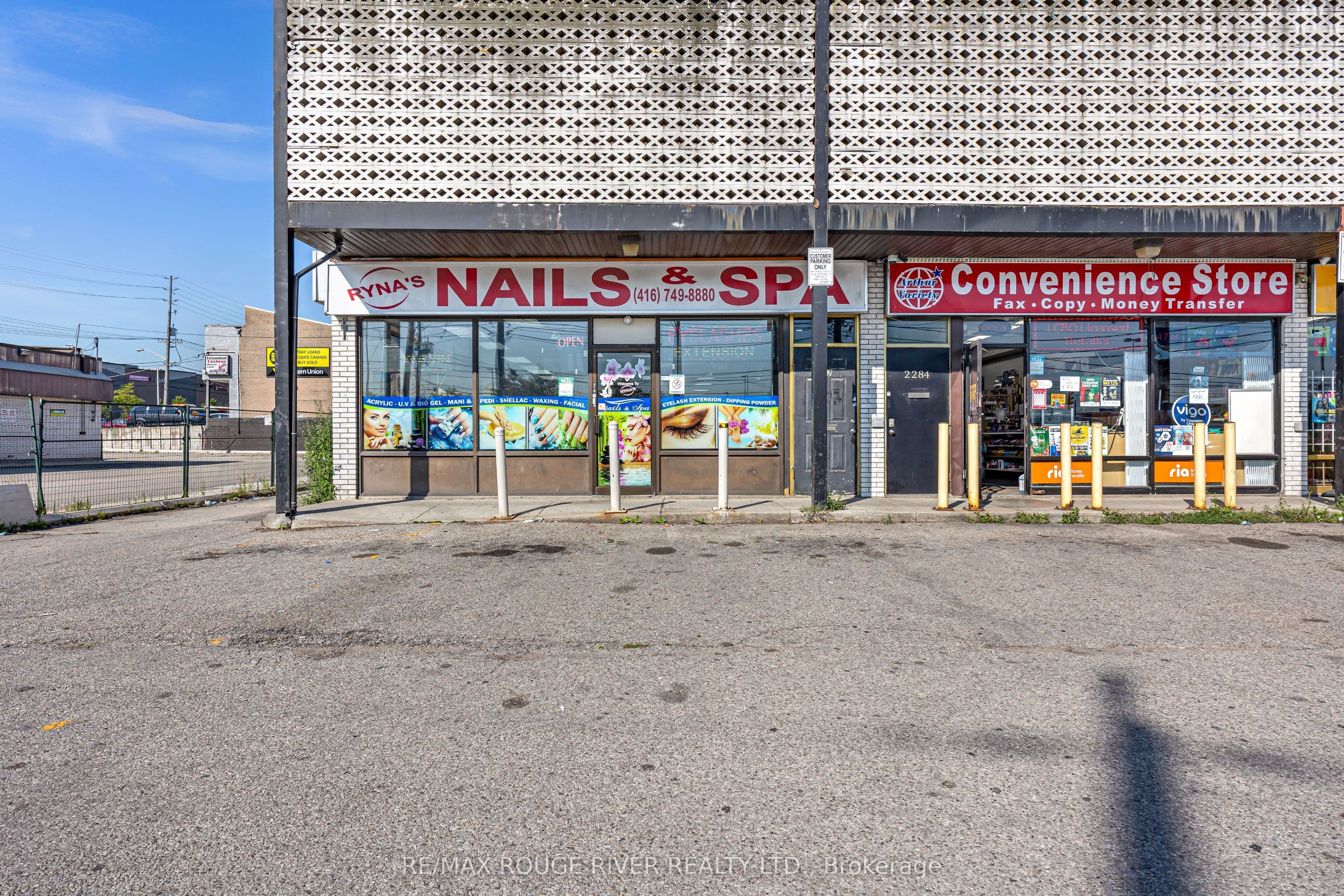 2282 Islington Avenue, Toronto, ON M9W 3W8